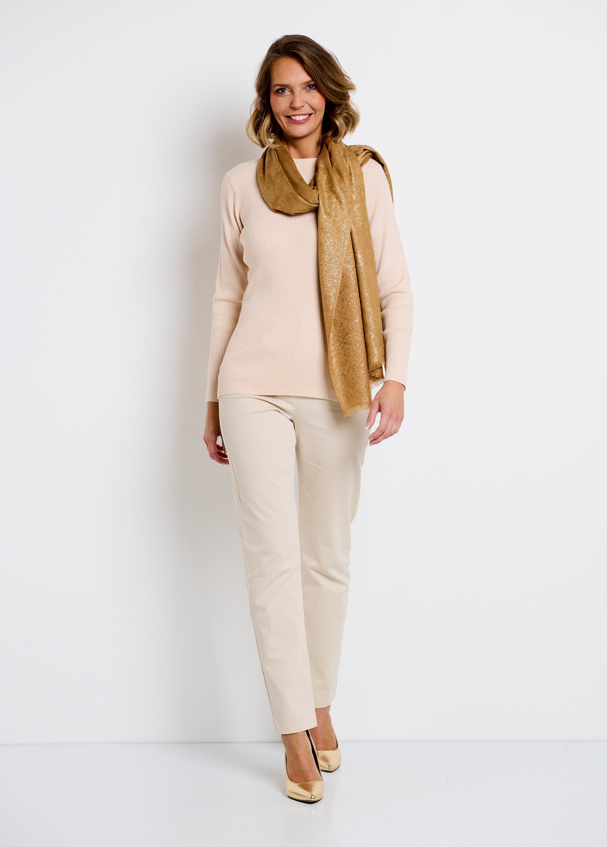 Sciarpa_metallizzata_con_stampa_animalier_Camel_SF1_slim