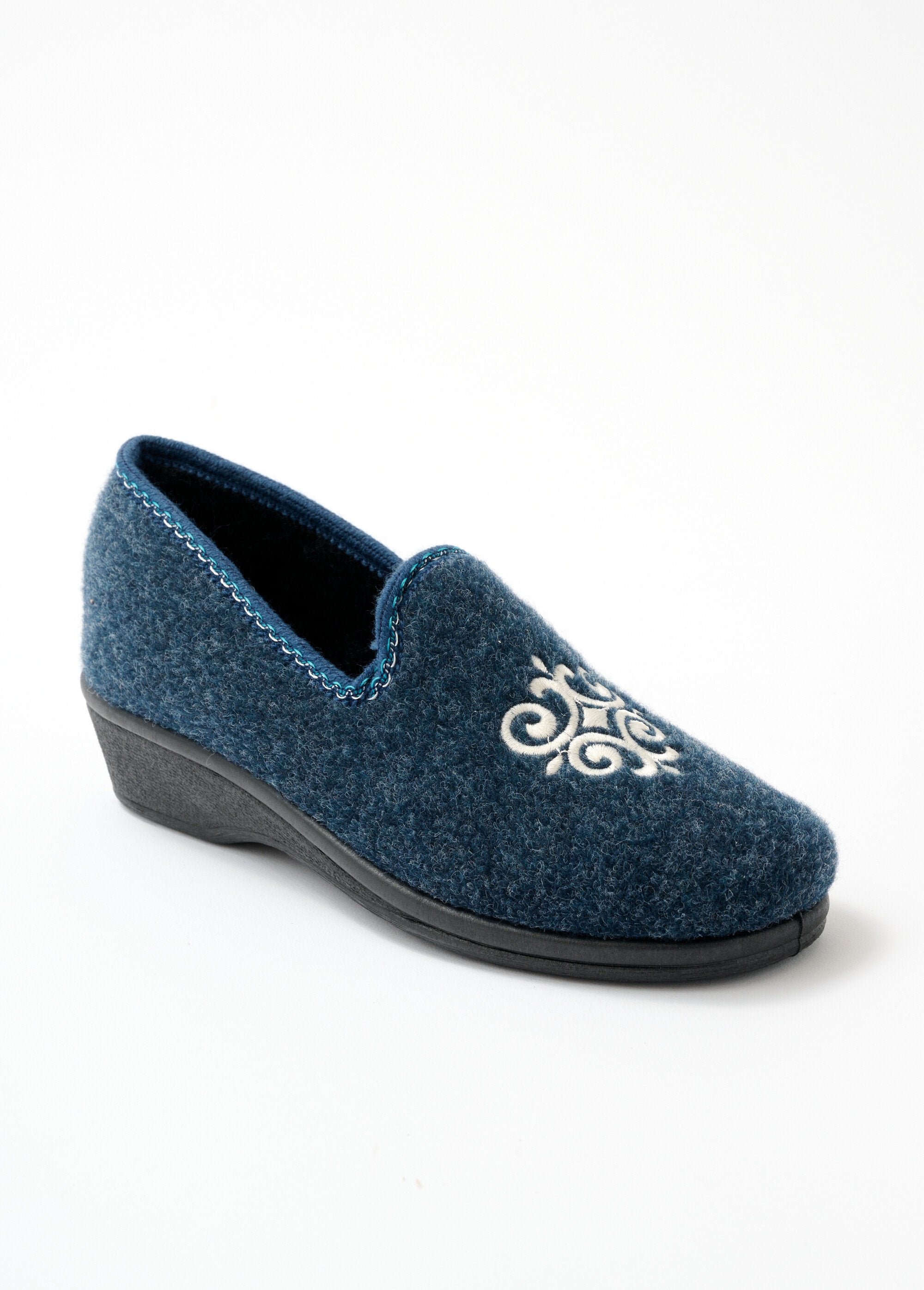 Pantofole_da_ballerina_grandi_ricamate_Marino_FA1_slim