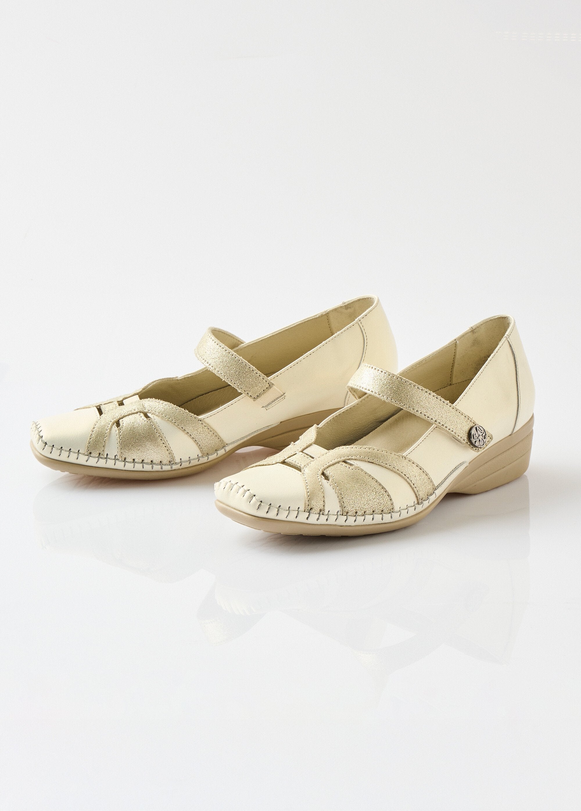 Ballerine_in_pelle_di_larghezza_confortevole_con_chiusura_a_velcro_Beige_dore_DE1_slim