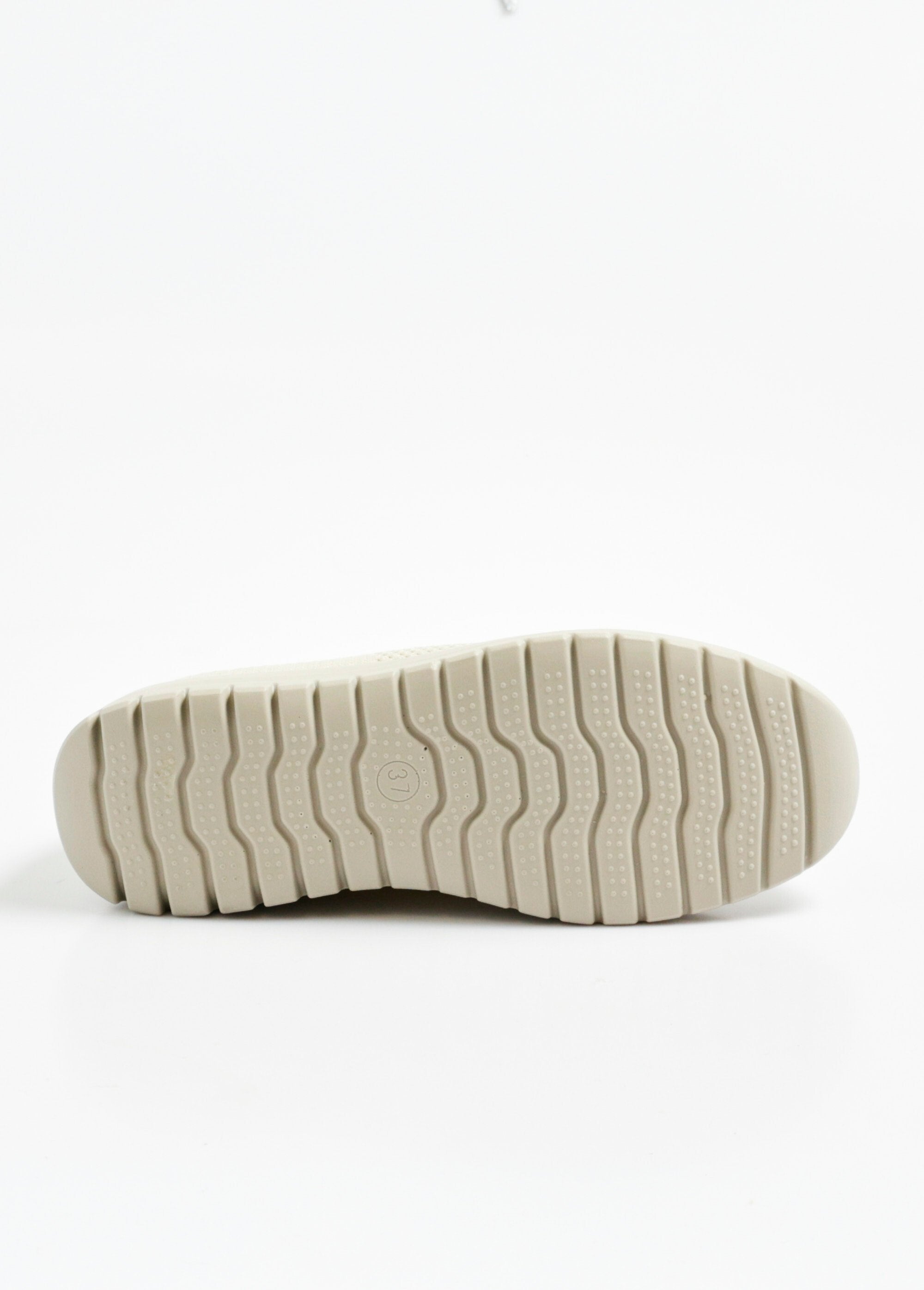 Comode_scarpe_da_ginnastica_in_mesh_Beige_UN1_slim