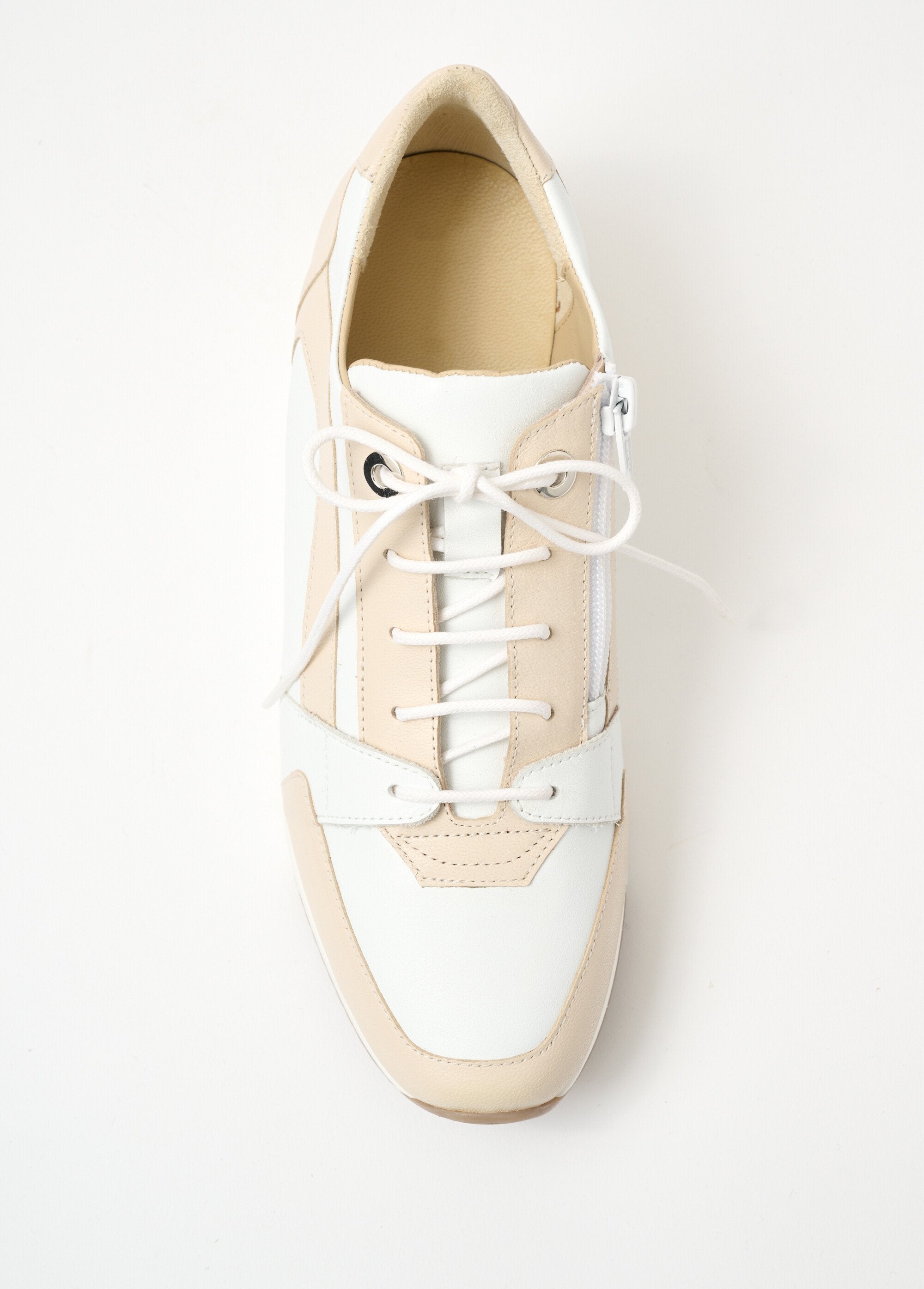 Scarpe_da_ginnastica_comfort_in_pelle_bicolore_Beige_e_bianco_OV1_slim