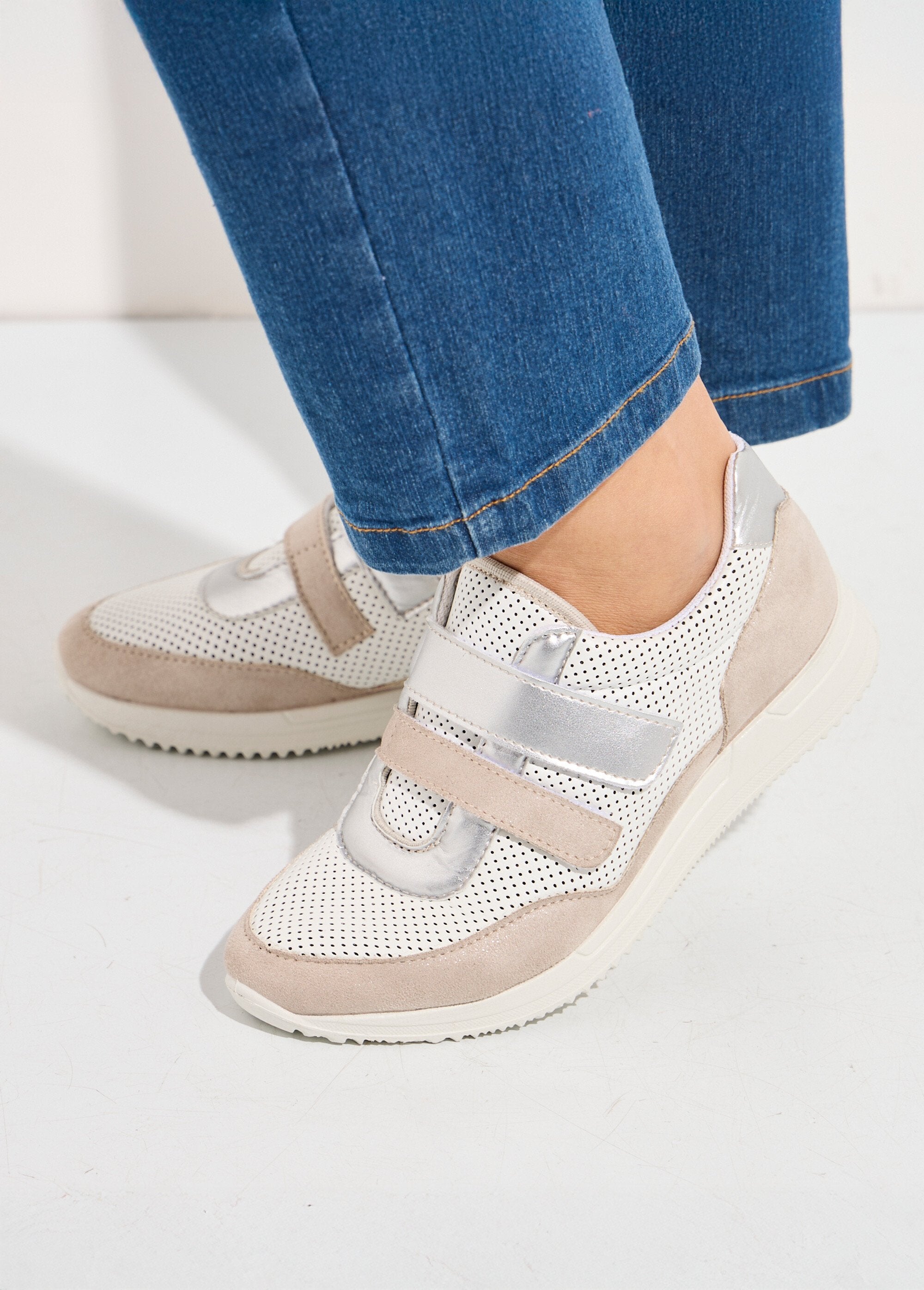 Scarpe_da_ginnastica_morbide_con_velcro_Blanc_SF1_slim