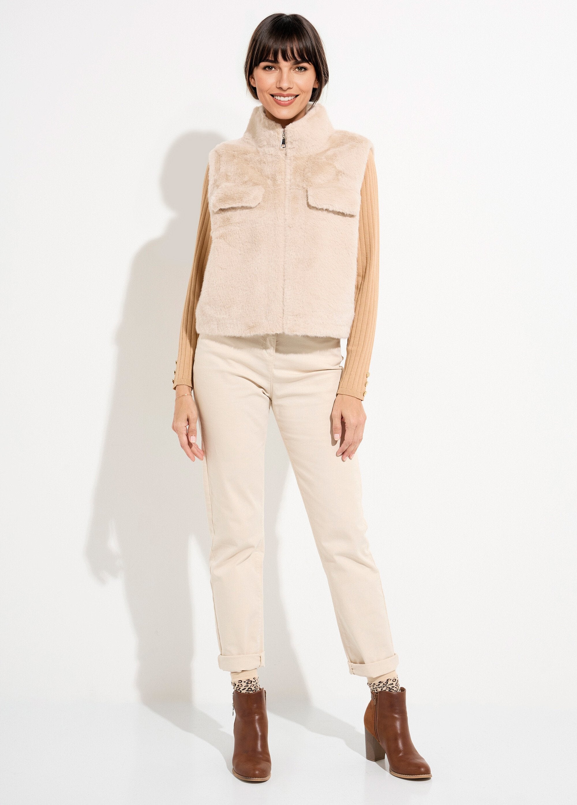 Giacca_di_pelliccia_senza_maniche_con_zip_Ecru_SF1_slim