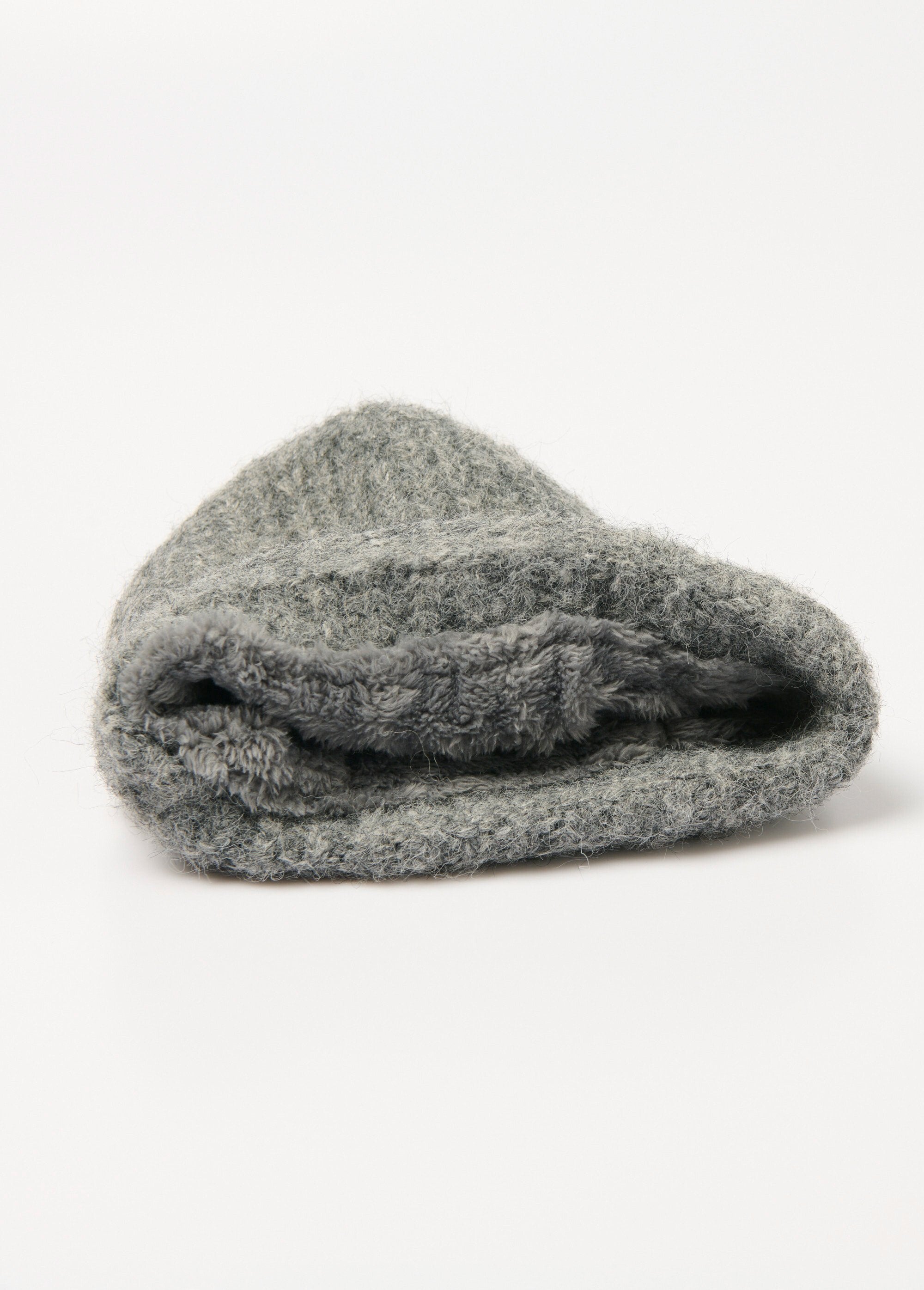 Caldo_berretto_di_lana_con_fodera_in_pile_Gris_UN1_slim