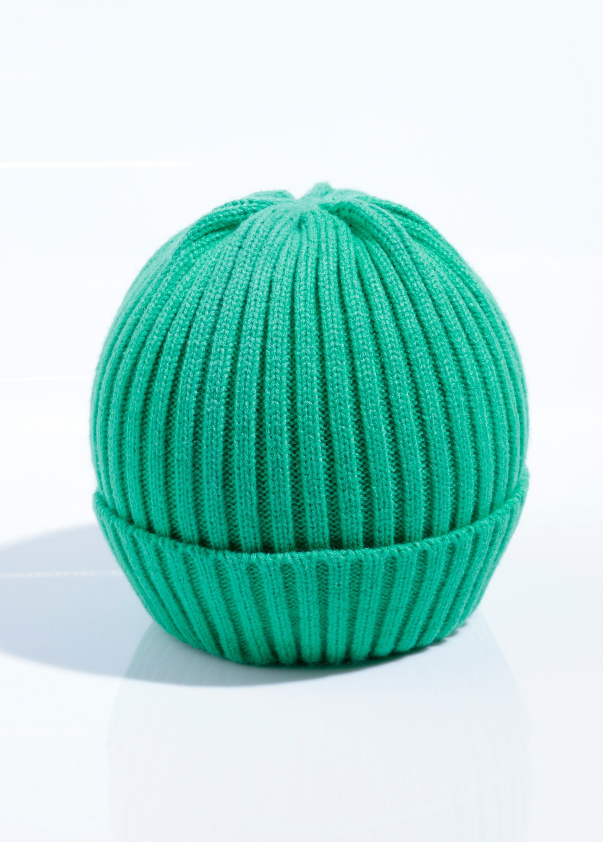Cappello_in_maglia_con_risvolto_Vert_FA2_slim
