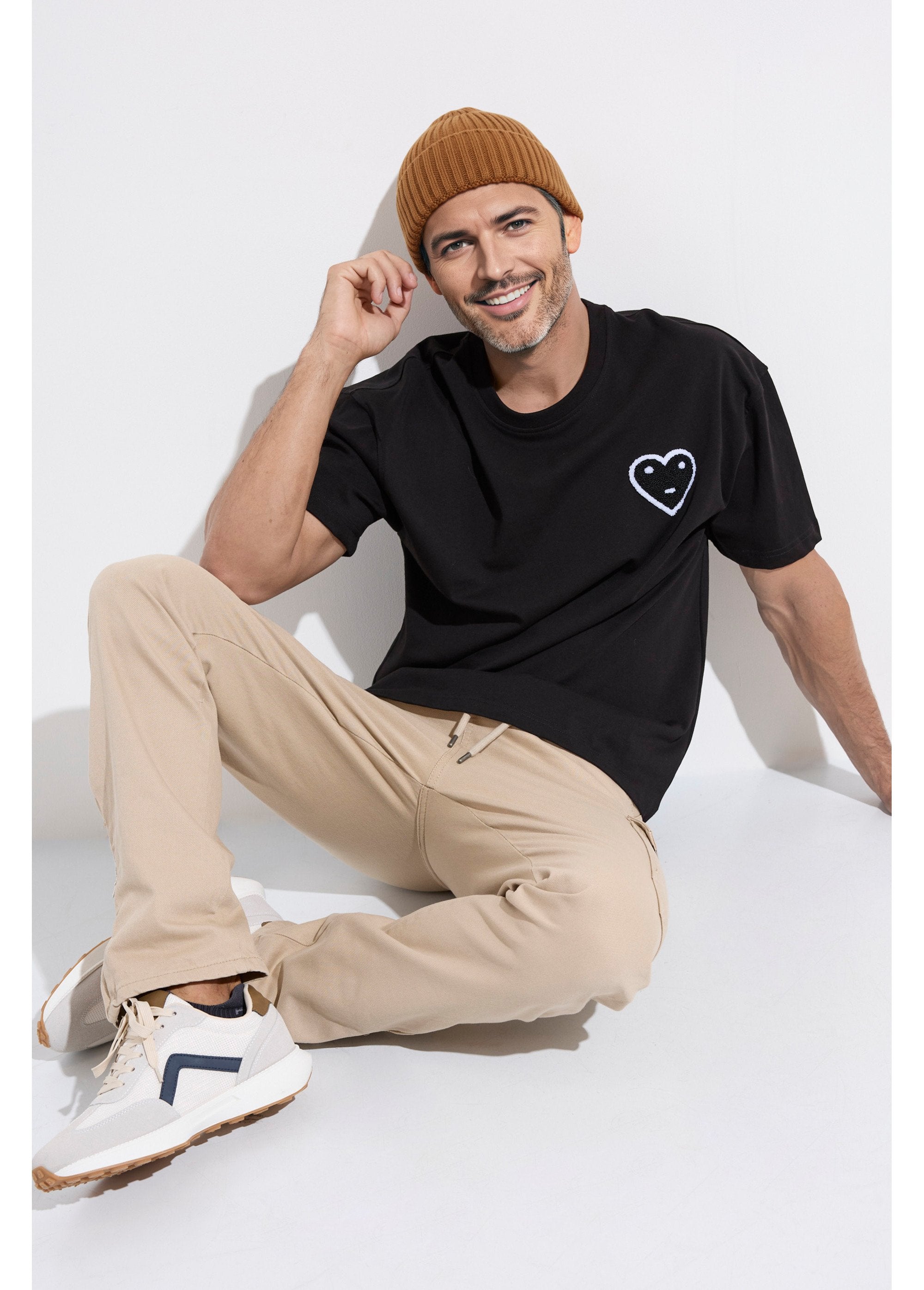 Cappello_in_maglia_con_risvolto_Camel_SF1_slim