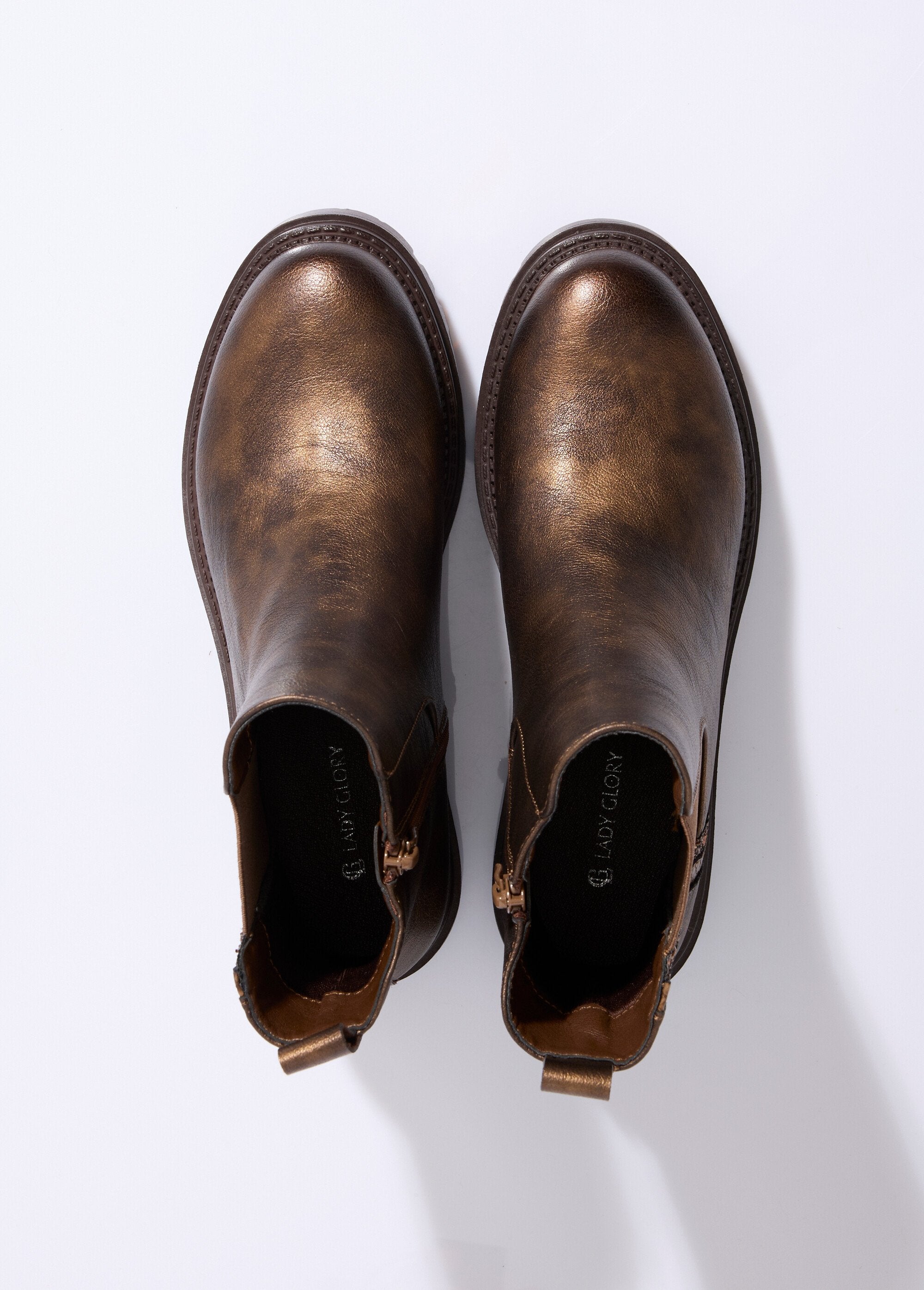 Boots_Chelsea_crantées_détails_matières_Bronze_OV1_slim