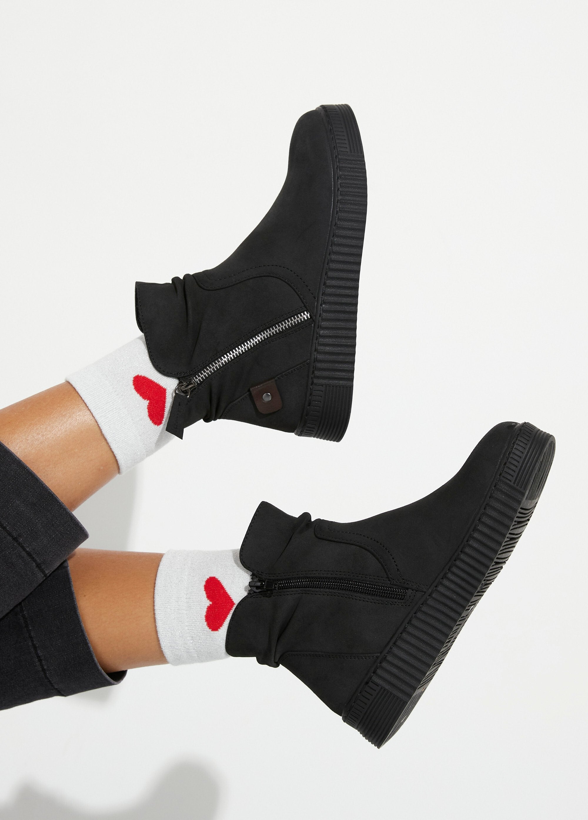 Stivali_in_pelle_scamosciata_con_suola_a_zeppa_Noir_SF1_slim