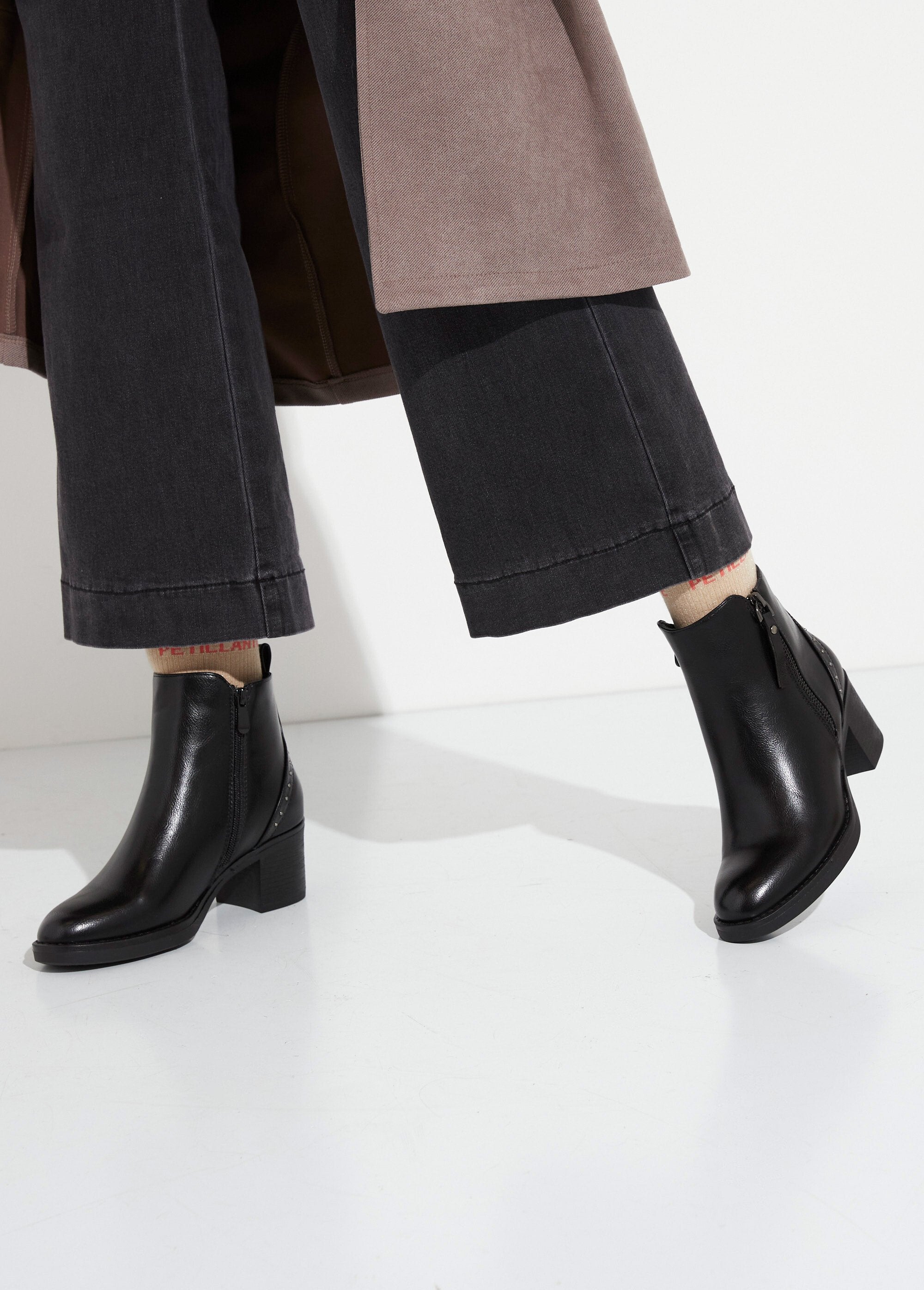 Stivali_con_zip_e_tacco_con_borchie_Noir_SF1_slim