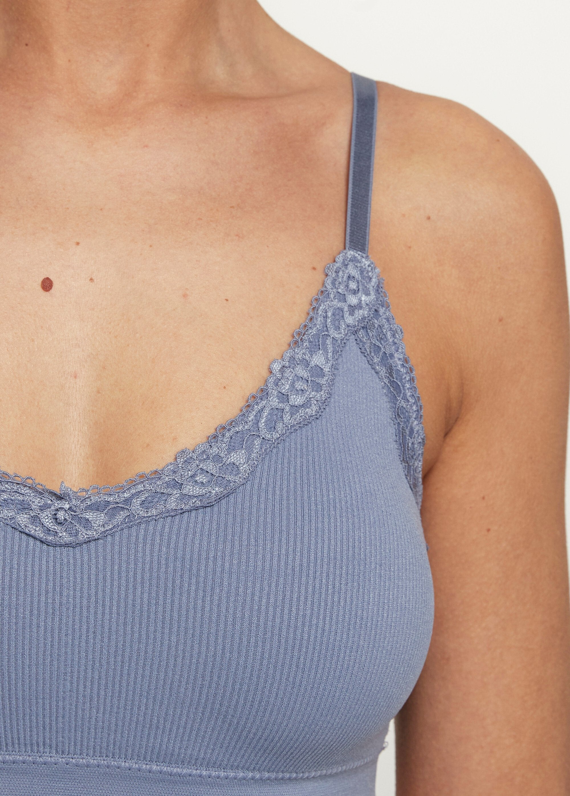 Reggiseno_senza_cuciture_con_bordo_in_pizzo_Bleu_DE1_slim