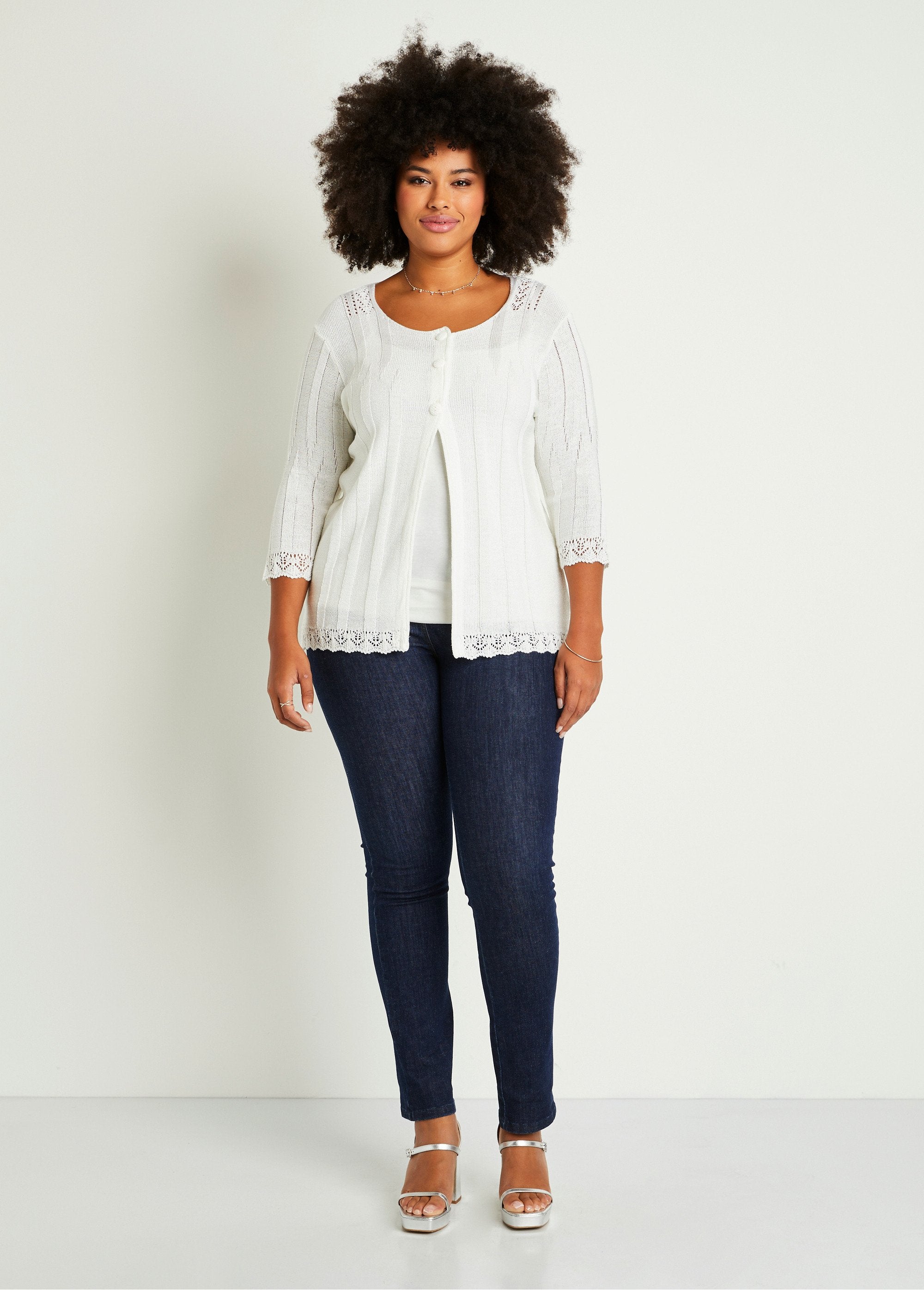 Cardigan_lungo_abbottonato_e_traforato_BIANCO_SF1_curvy