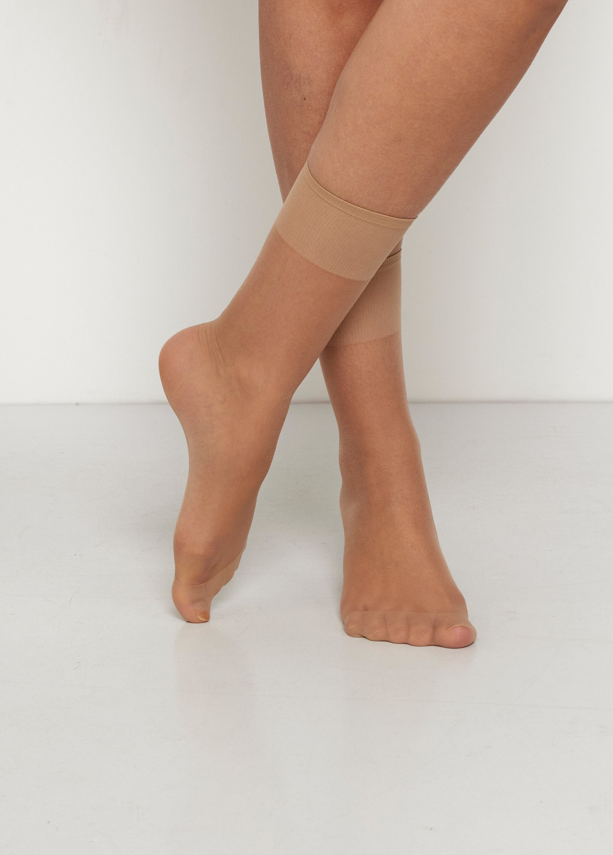 Calze_in_voile_leggero,_20_denari_Beige_FA2_slim