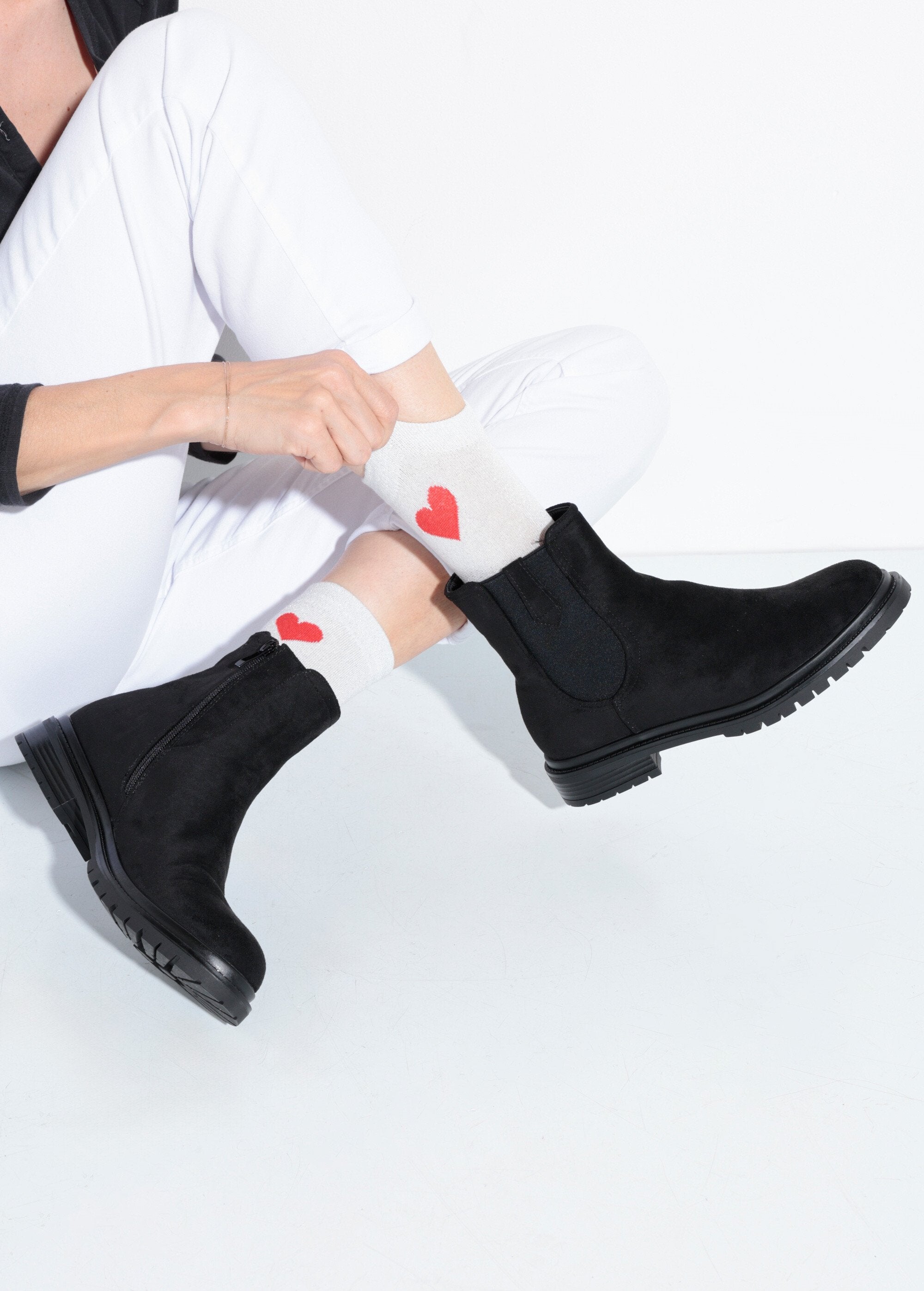 Stivali_Chelsea_con_suola_dentellata_Noir_SF1_slim