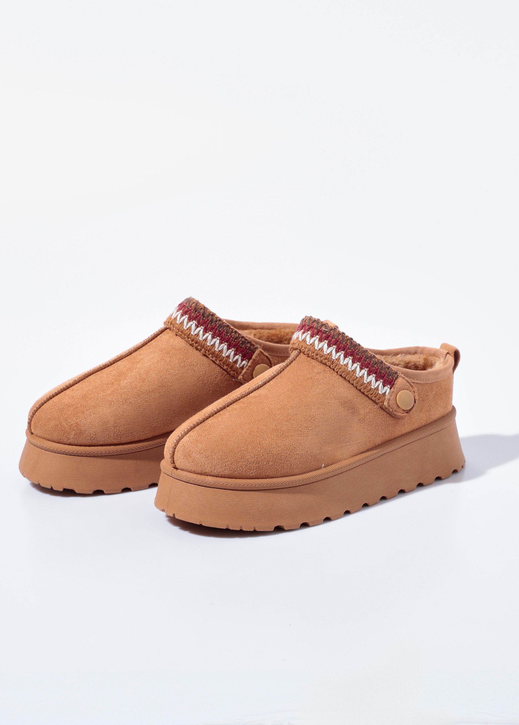 Muli_con_zeppa_e_cinturino_fantasia_con_pelliccia_Camel_DE1_slim