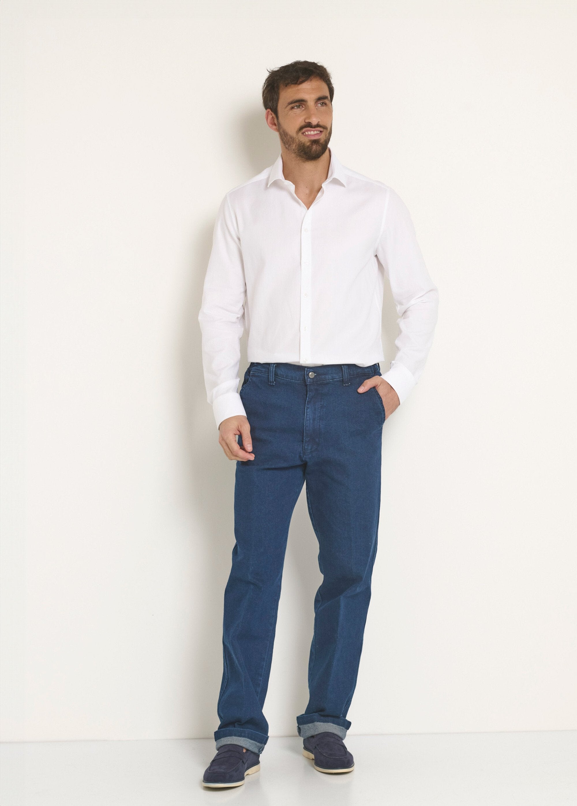 Camicia_in_cotone_chic_con_collo_semi-italiano_Blanc_SF1_slim