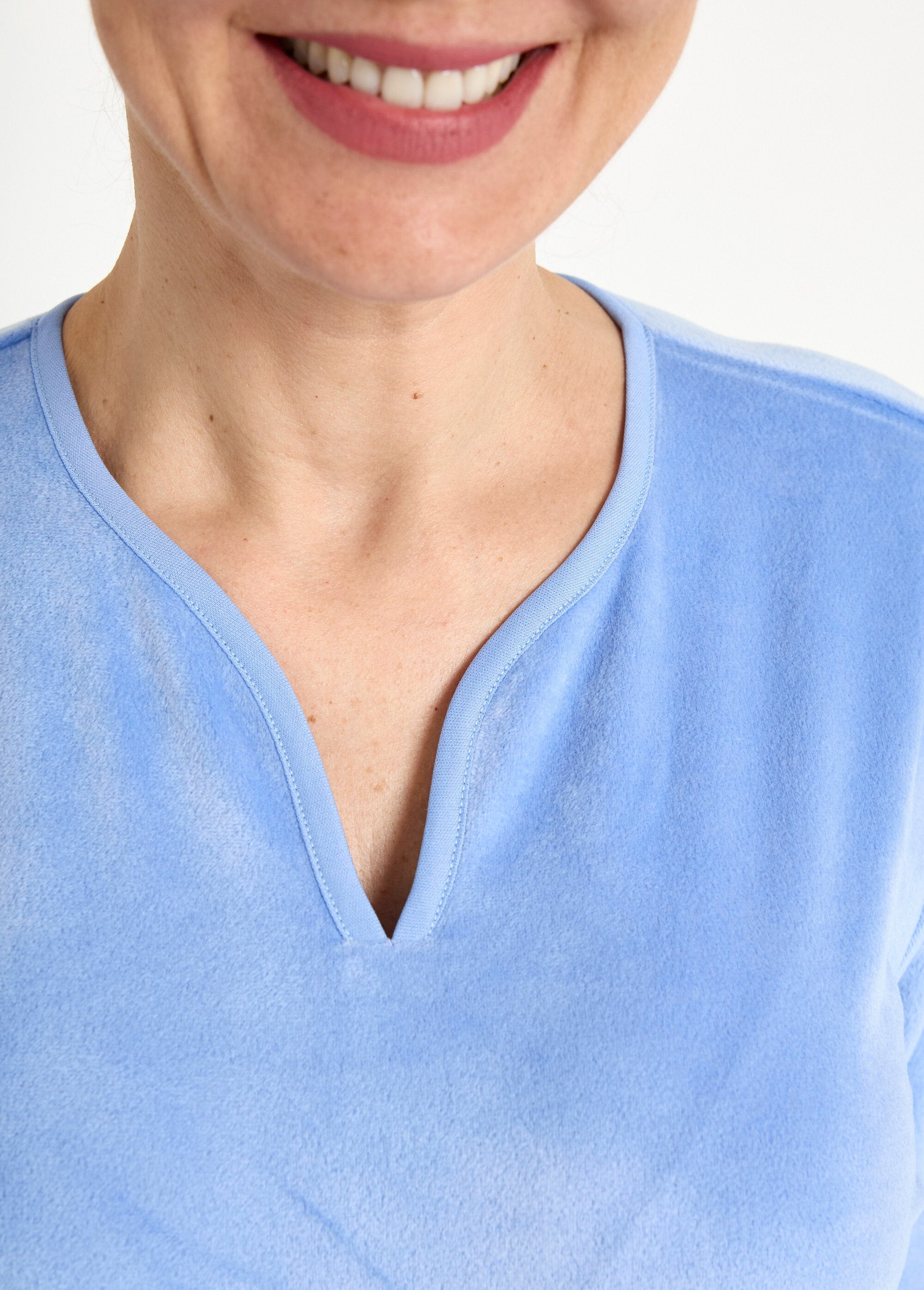 Camicia_da_notte_in_pile_ricamata_di_media_lunghezza_Indigo_DE1_slim