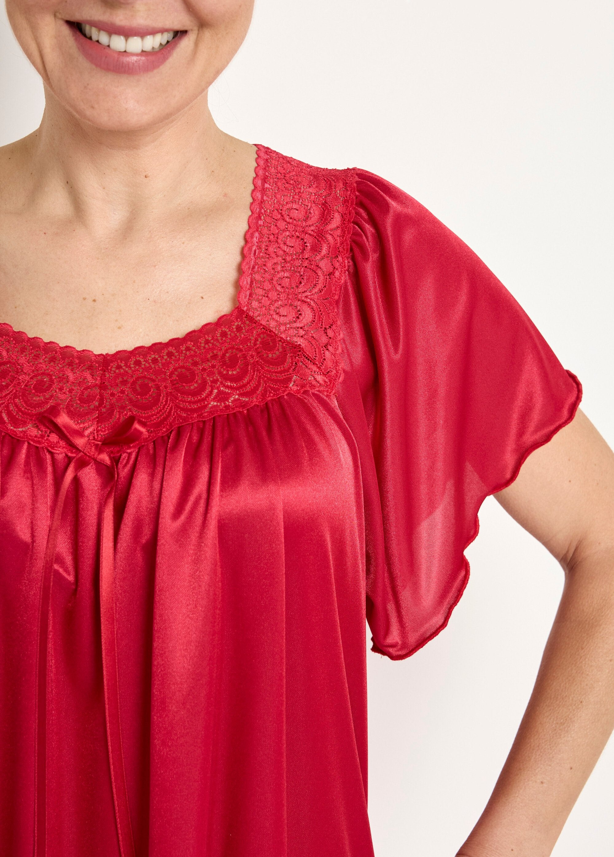 Camicia_da_notte_lunga_in_raso_e_pizzo_antistatico_Rubis_DE1_slim