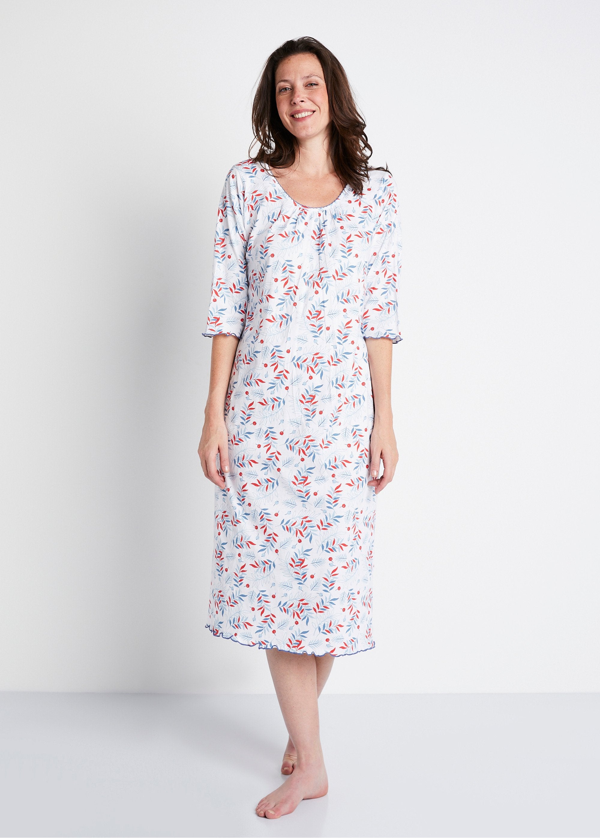 Camicia_da_notte_a_maniche_lunghe_3/4_in_cotone_stampato_sfondo_bianco_FA1_slim