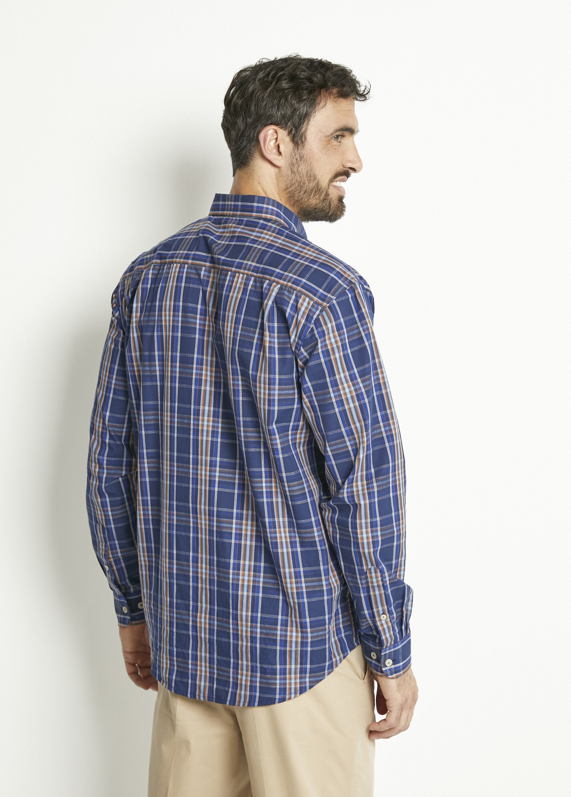 Camicia_di_cotone_a_maniche_lunghe_a_tinta_unita_o_a_quadri_Carreaux_bleu_DO1_slim