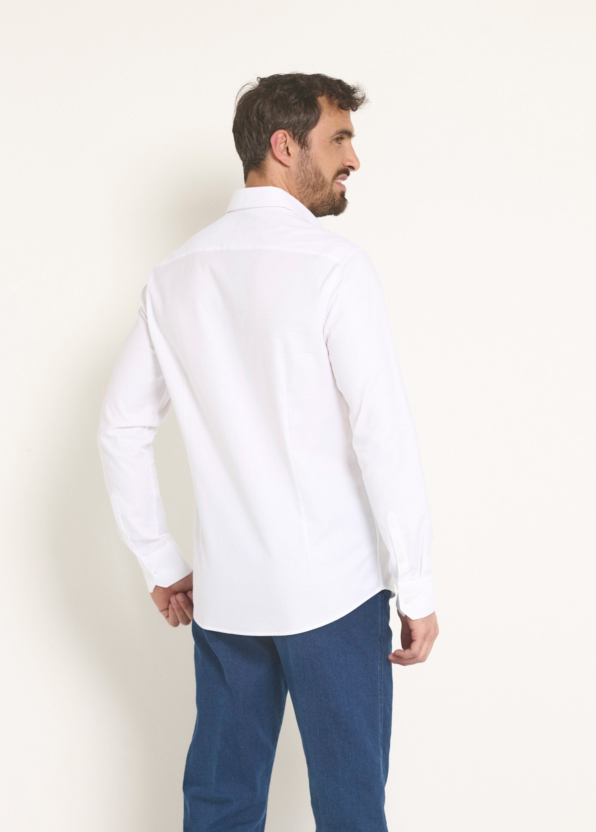 Camicia_stretch_chic,_vestibilità_slim_Blanc_DO1_slim