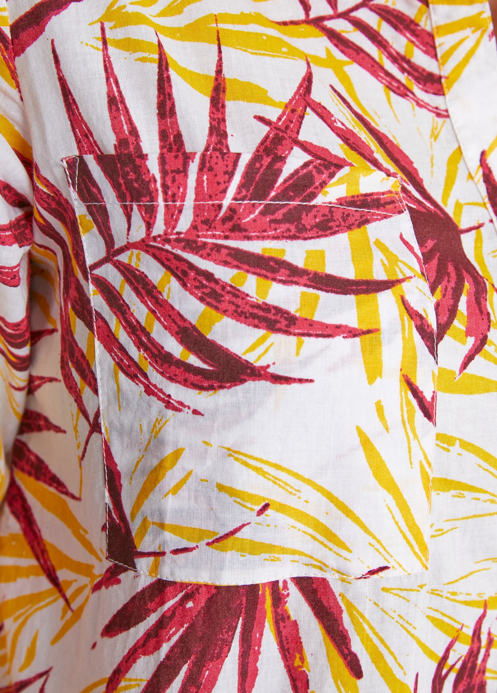 Camicetta_lunga_in_cotone_stampato_con_bottoni_Imprime_rouge_DE3_slim