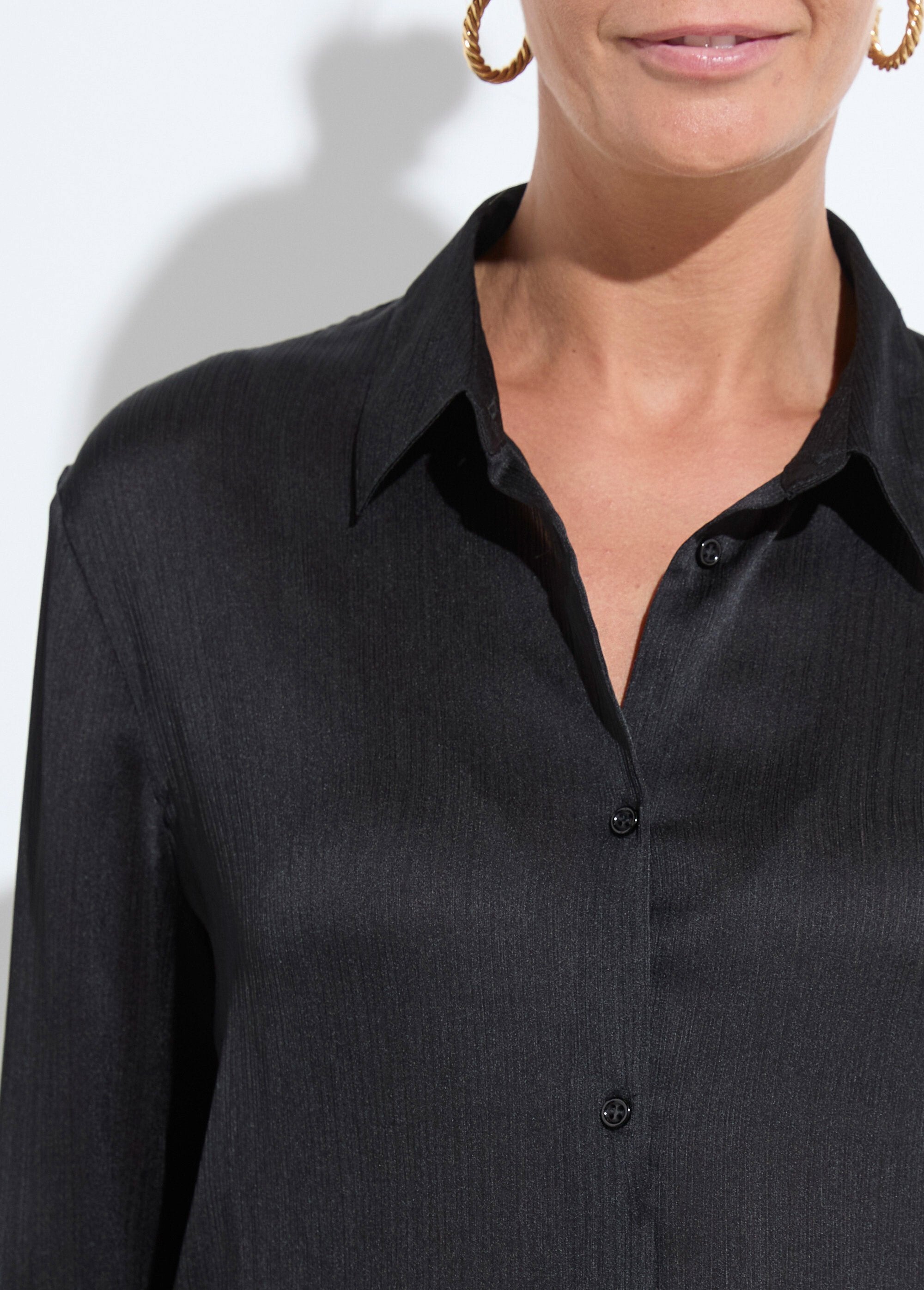 Camicetta_button-down_in_raso_a_maniche_lunghe_Noir_DE1_slim