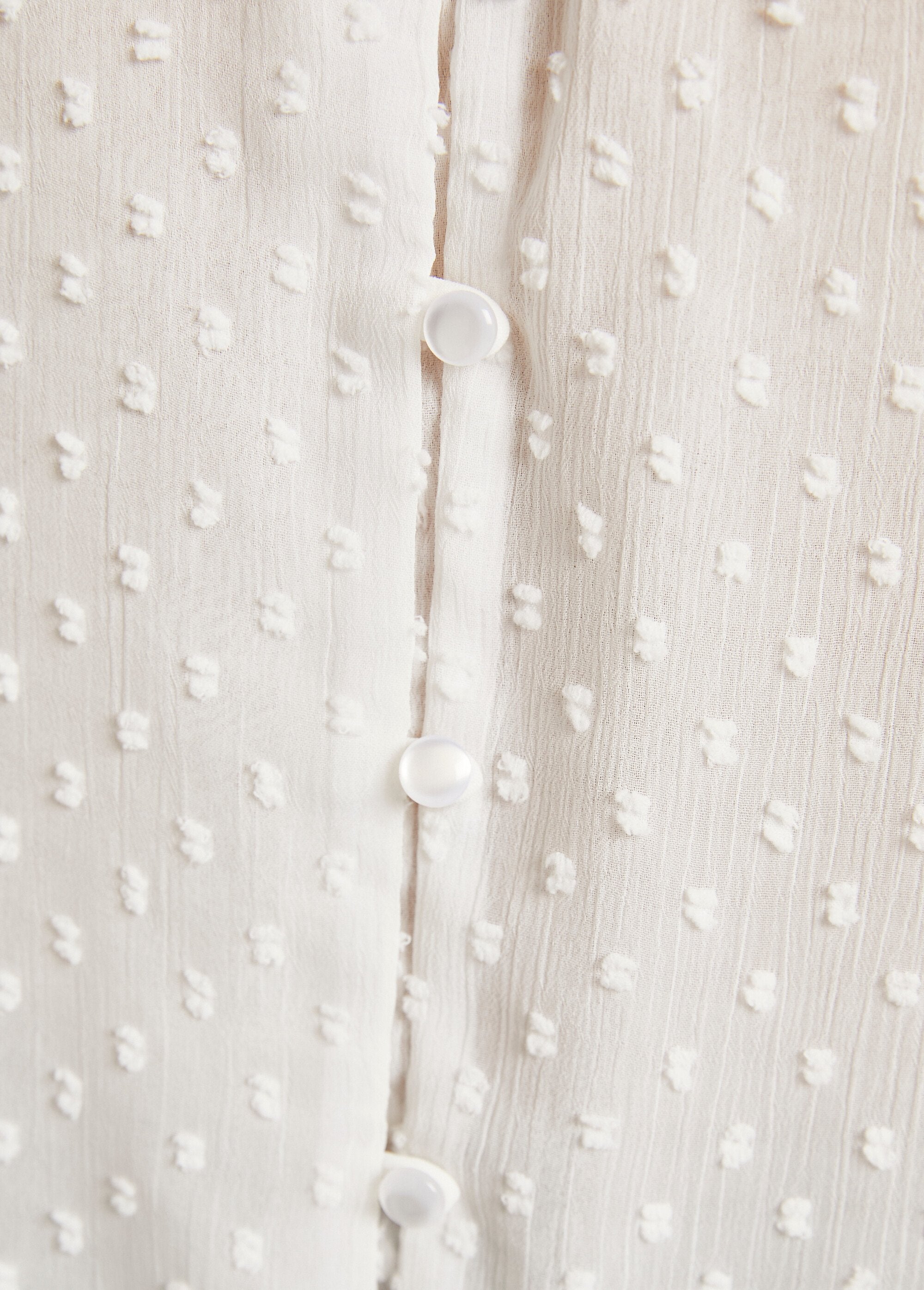 Camicetta_a_tinta_unita_con_bottoni_in_voile_plumetis_Ecru_DE5_slim