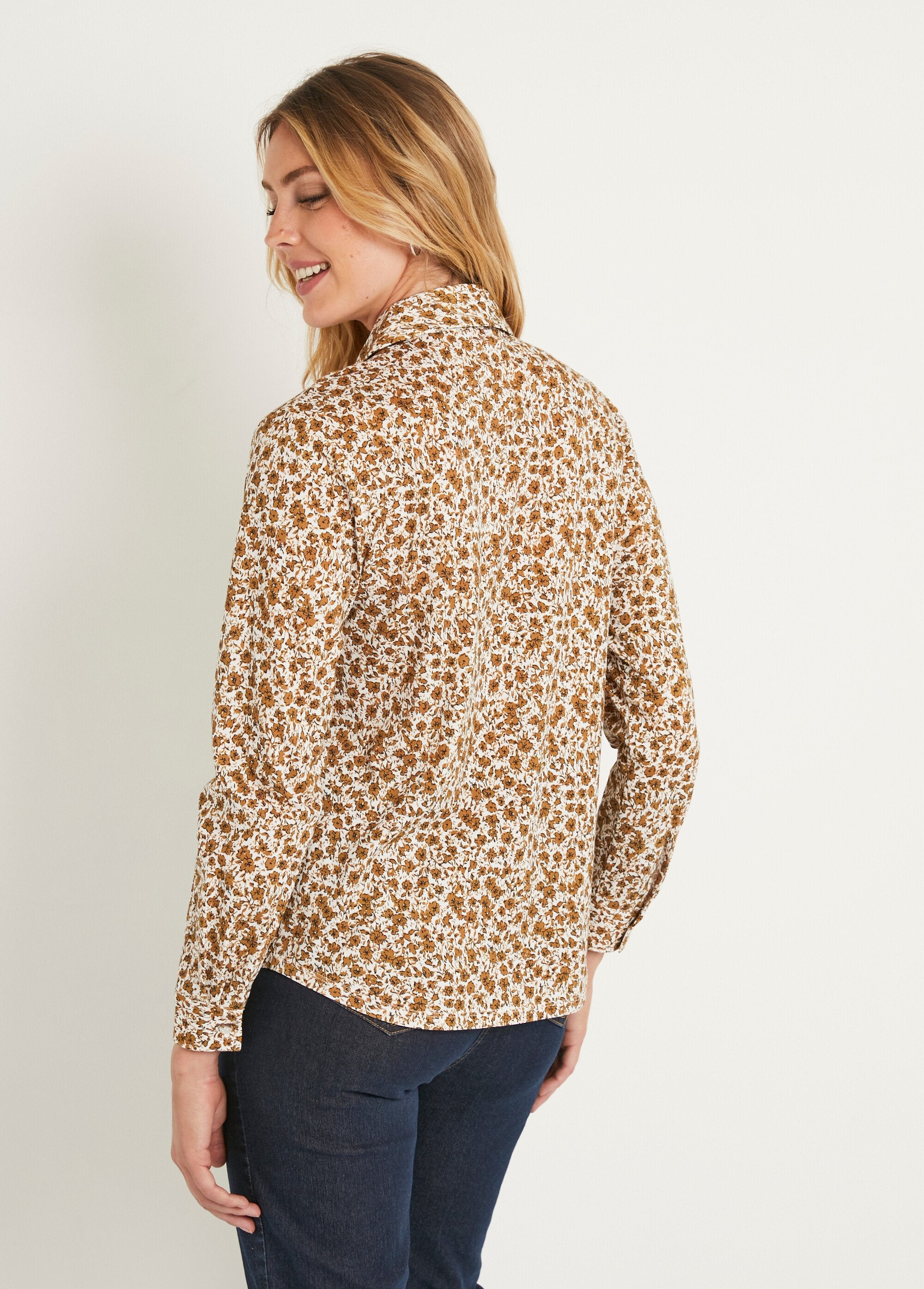 Camicetta_dritta_in_cotone_con_bottoni_Jaune_DO1_slim