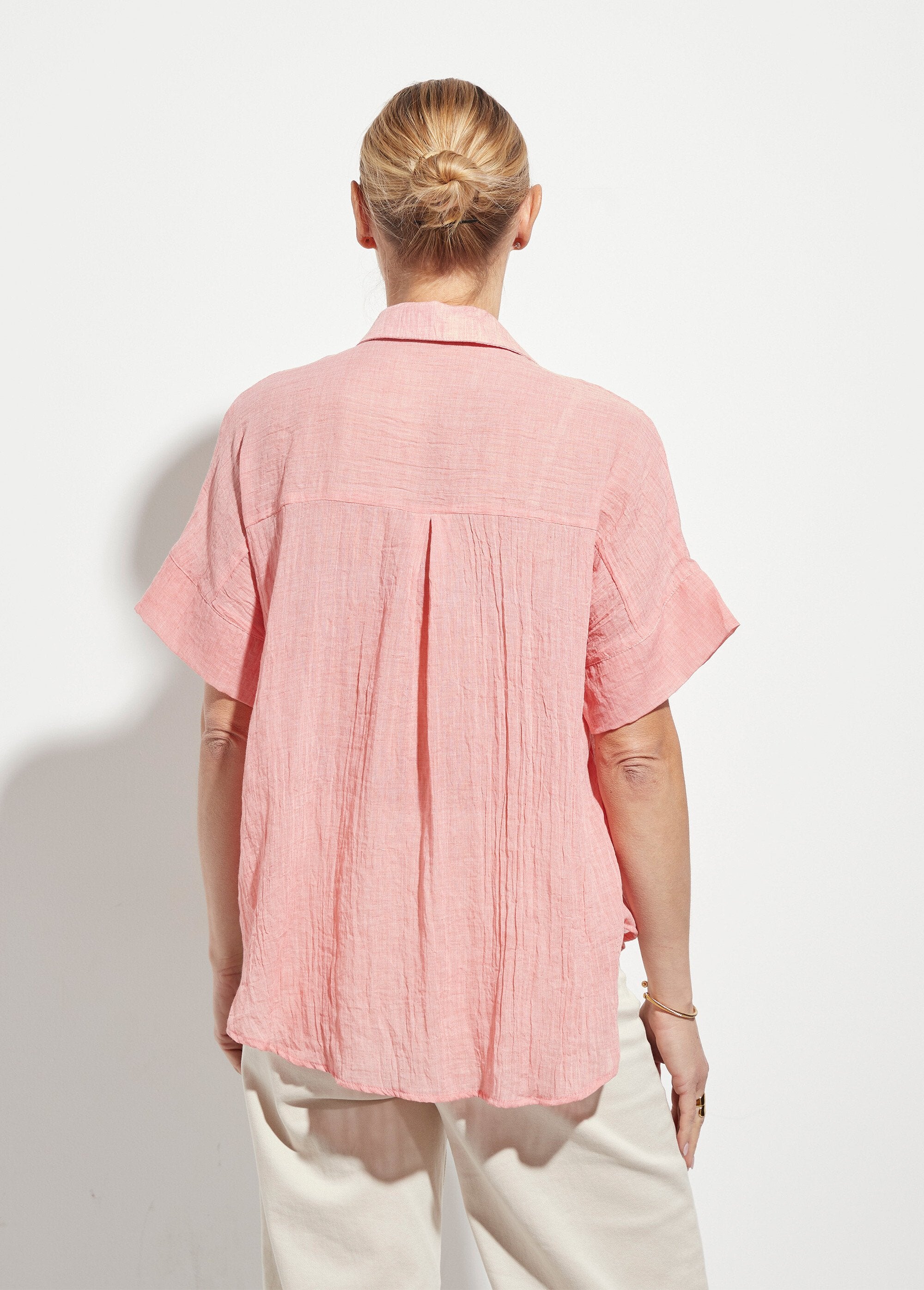 Camicetta_in_voile_stropicciato,_maniche_corte_Coral_DO1_slim