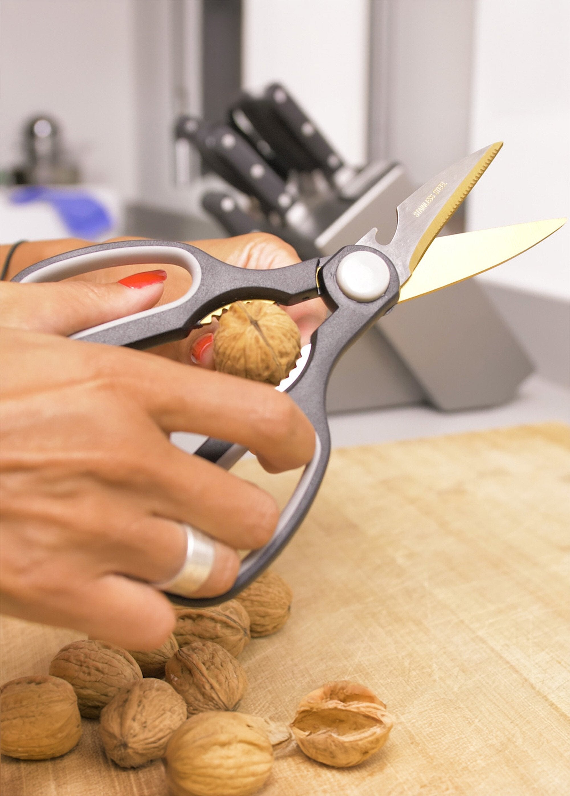 Forbici_multiuso_-_confezione_da_4_paia_Noir_et_gris_lot4_DE1_slim