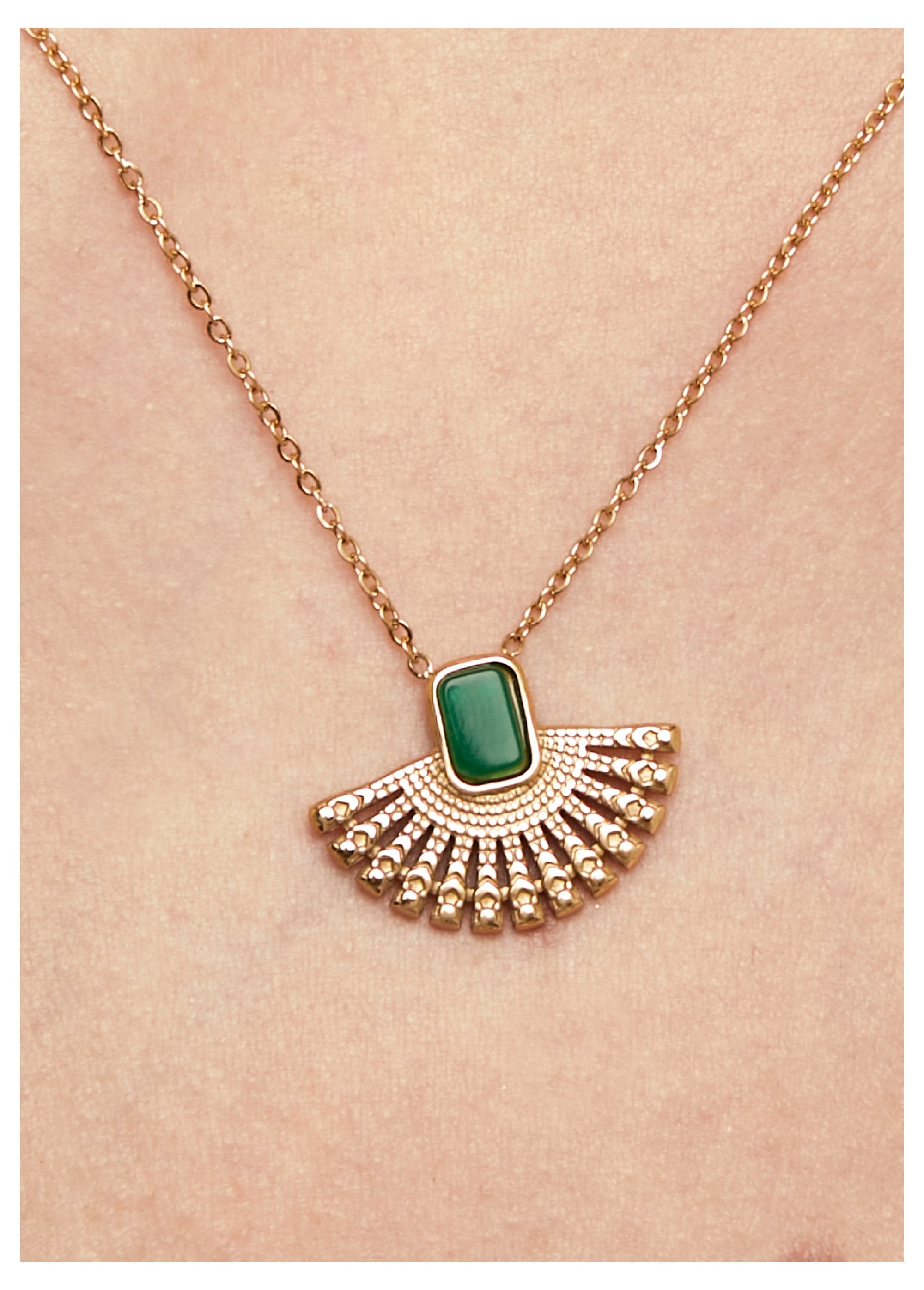 Collana_in_acciaio_con_ciondolo_a_forma_di_ventaglio_Dore_FA2_slim