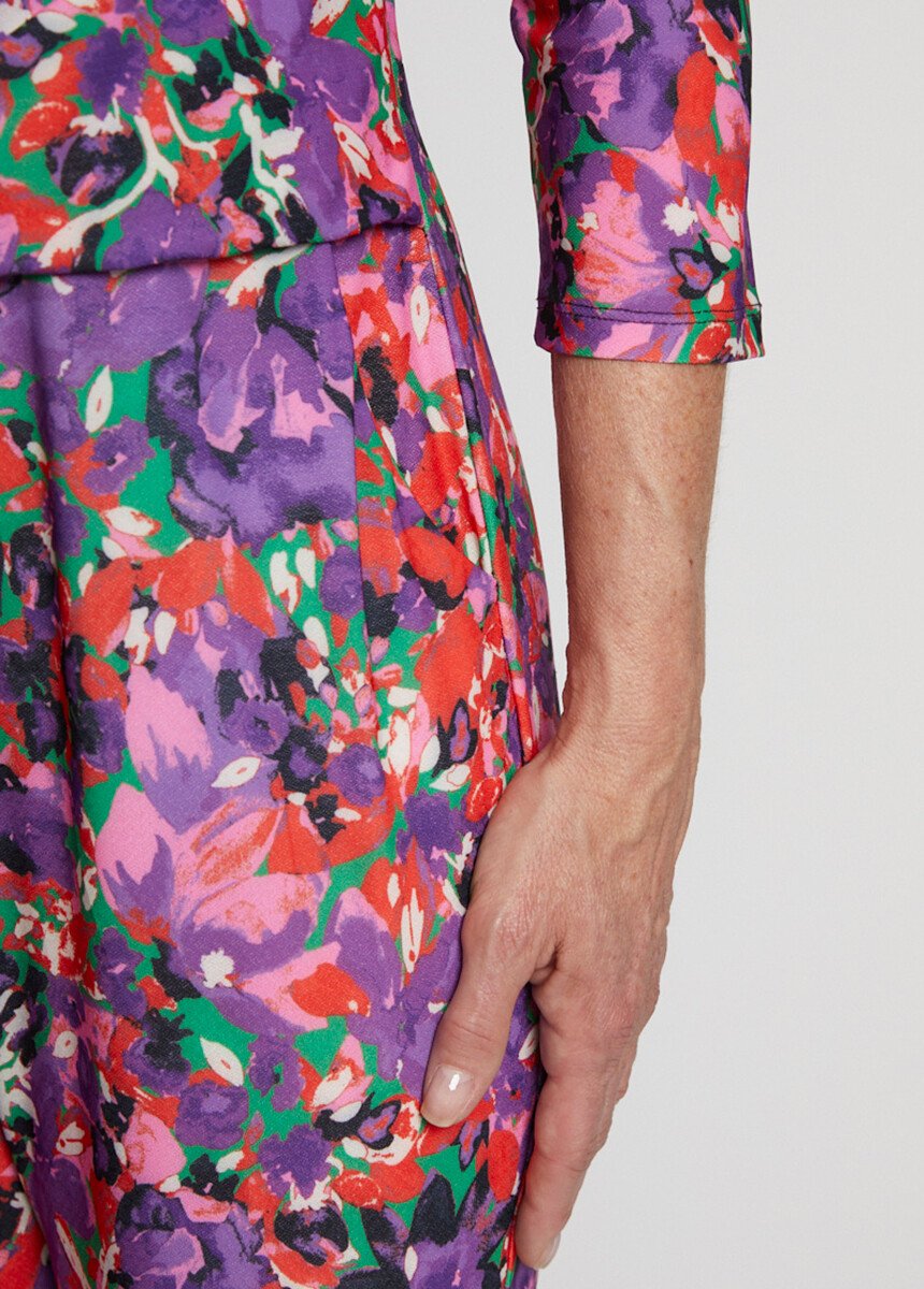 Abito_pantalone_stampato_con_maniche_a_3/4_Imprime_violet_DE2_slim