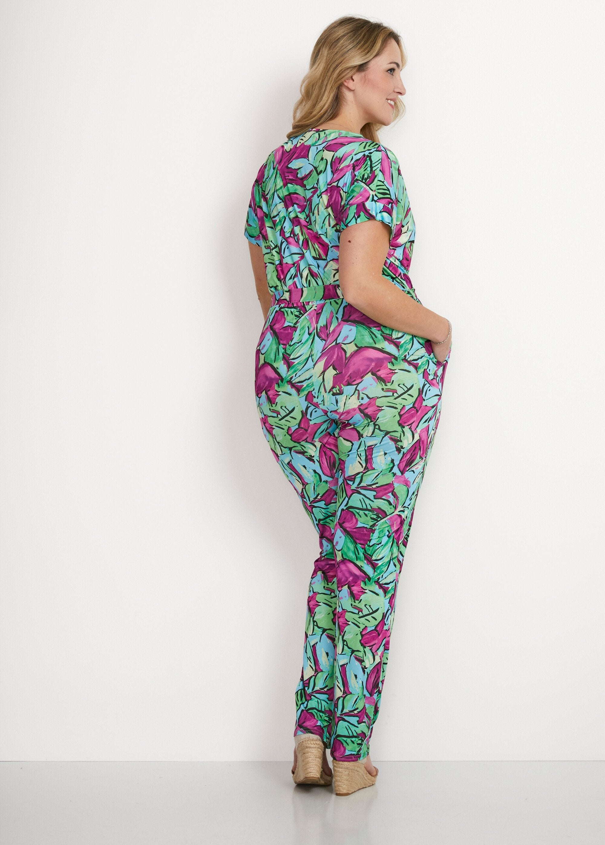 Tuta_pantalone_in_maglia_elastica_Vert_et_fuchsia_DO1_curvy