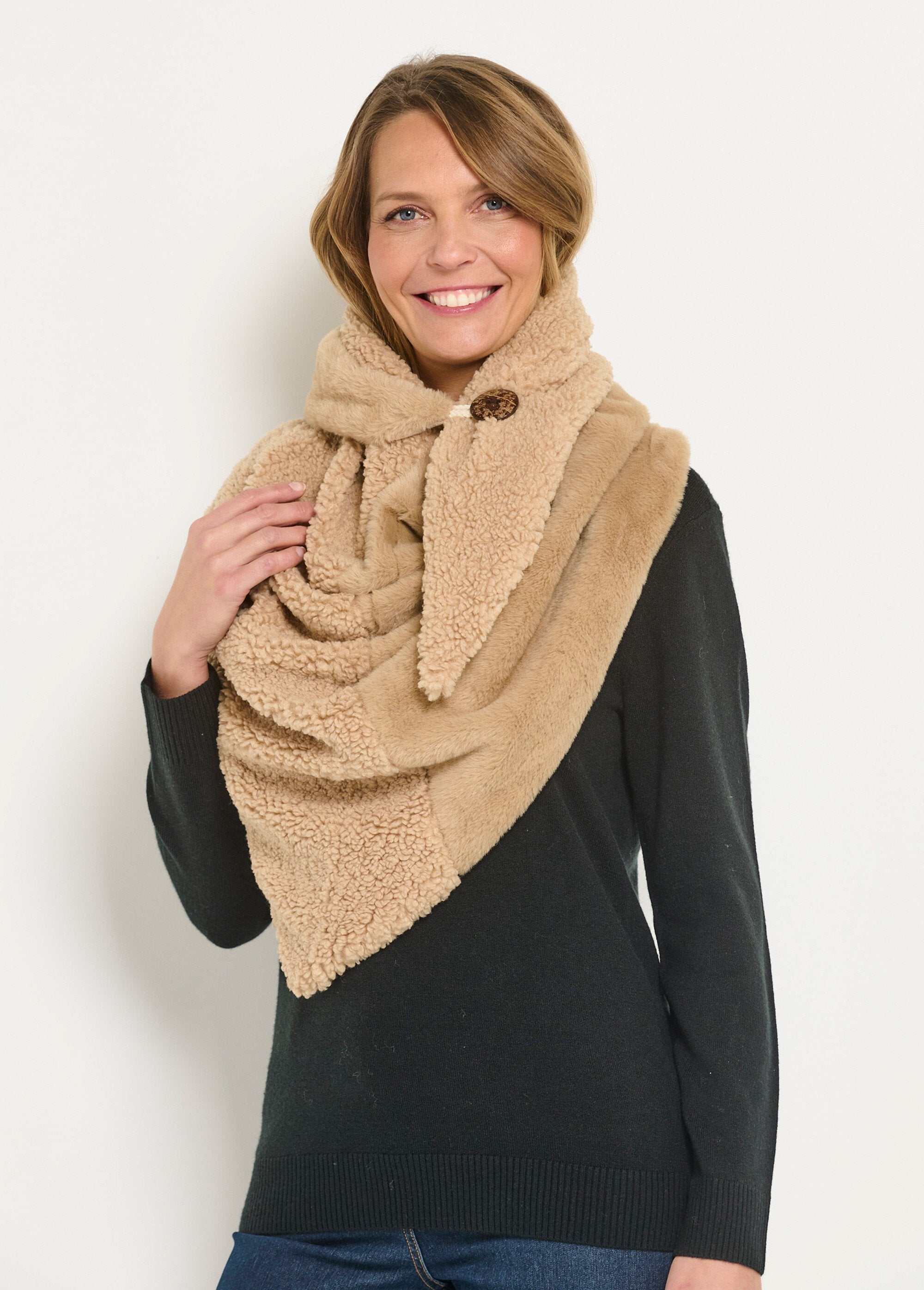 Caldo_coprispalle_in_pelliccia_a_due_strati_Beige_GA1_slim