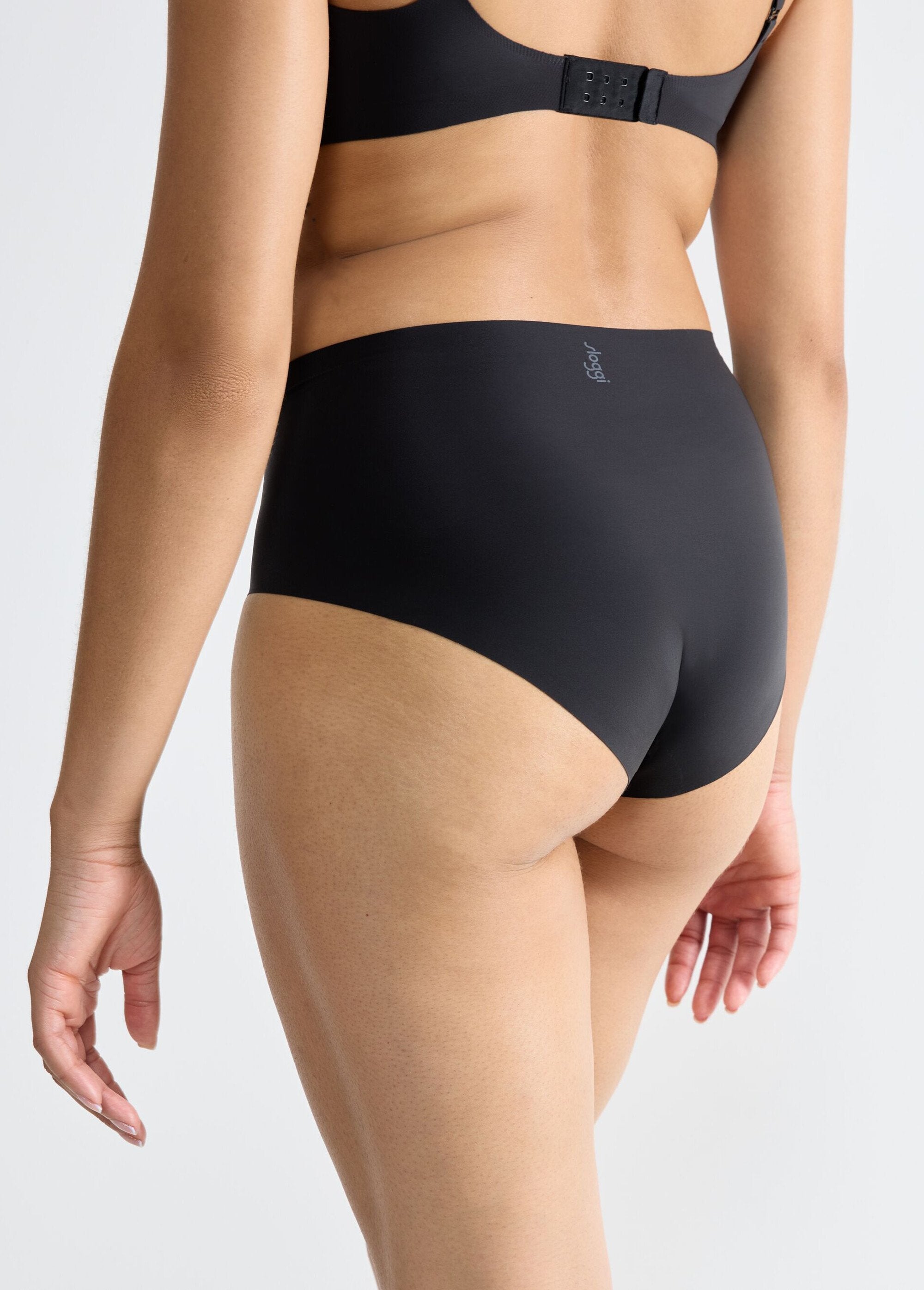 Sloggi®_-_Slip_invisibile_a_vita_alta_Noir_DO1_slim