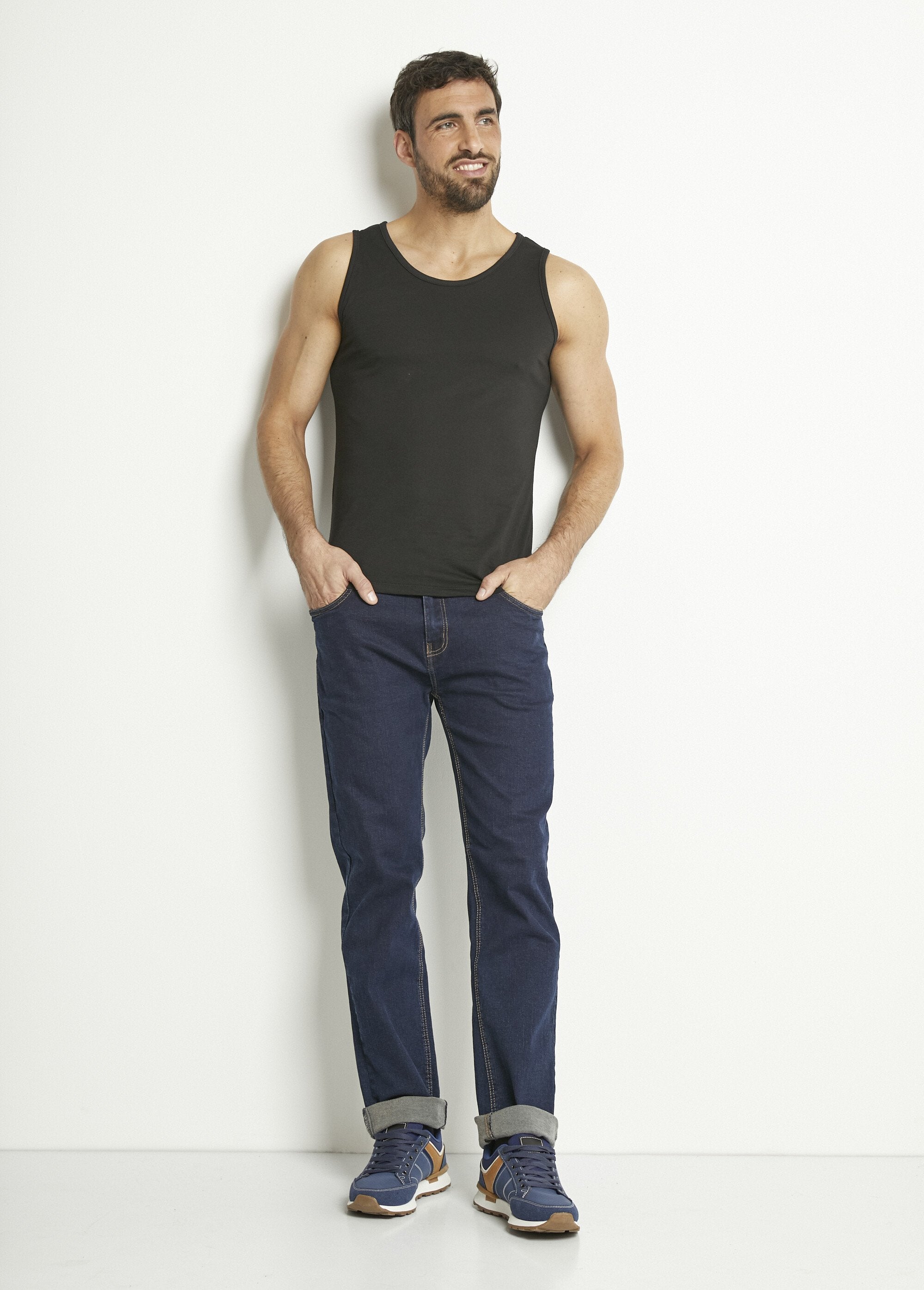 Canotta_senza_maniche_con_scollo_rotondo_Noir_SF1_slim