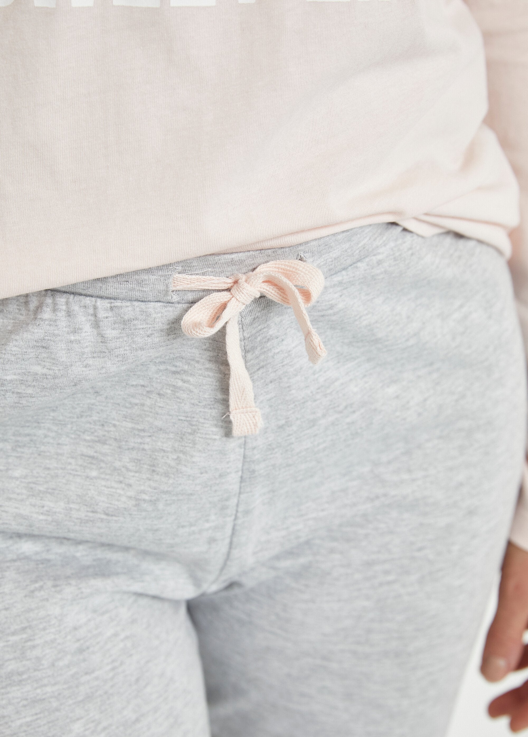 Pigiama_a_maniche_lunghe_in_maglia_Gris_DE2_slim