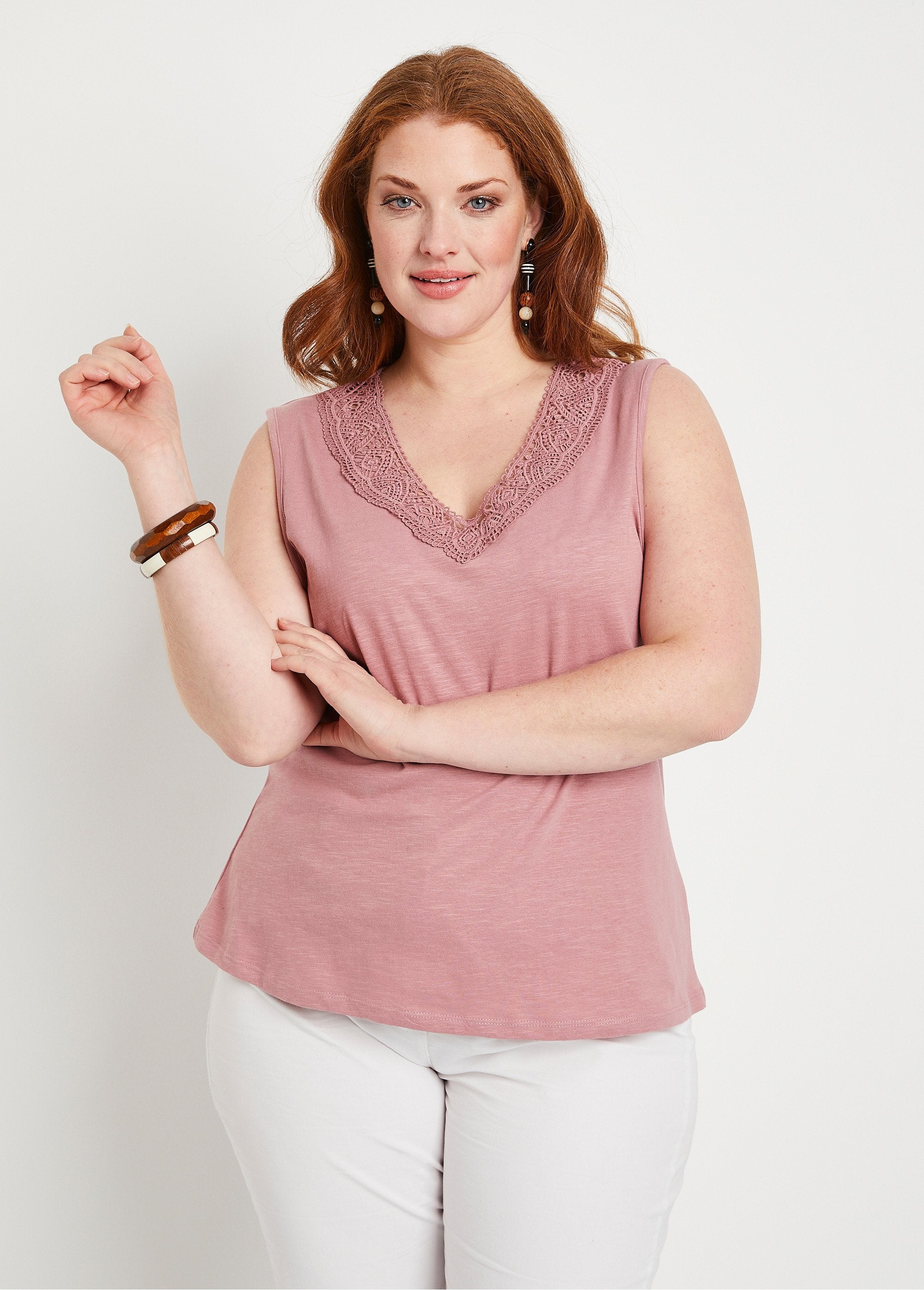 Canotta_in_cotone_e_macramè_Rosa_FA1_curvy