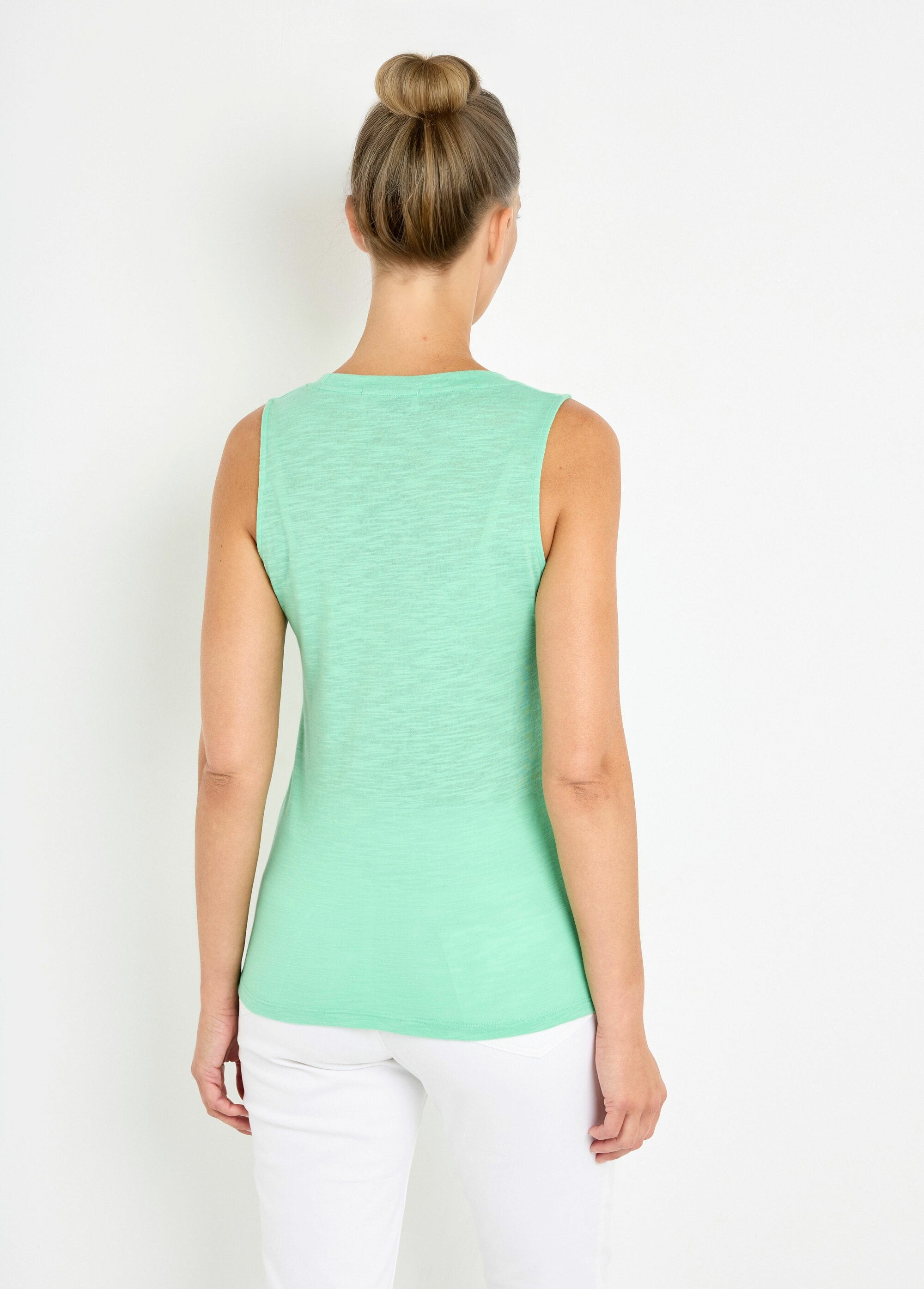 Canotta_in_maglia_fiammata_con_collo_a_ballerina_Vert_DO1_slim