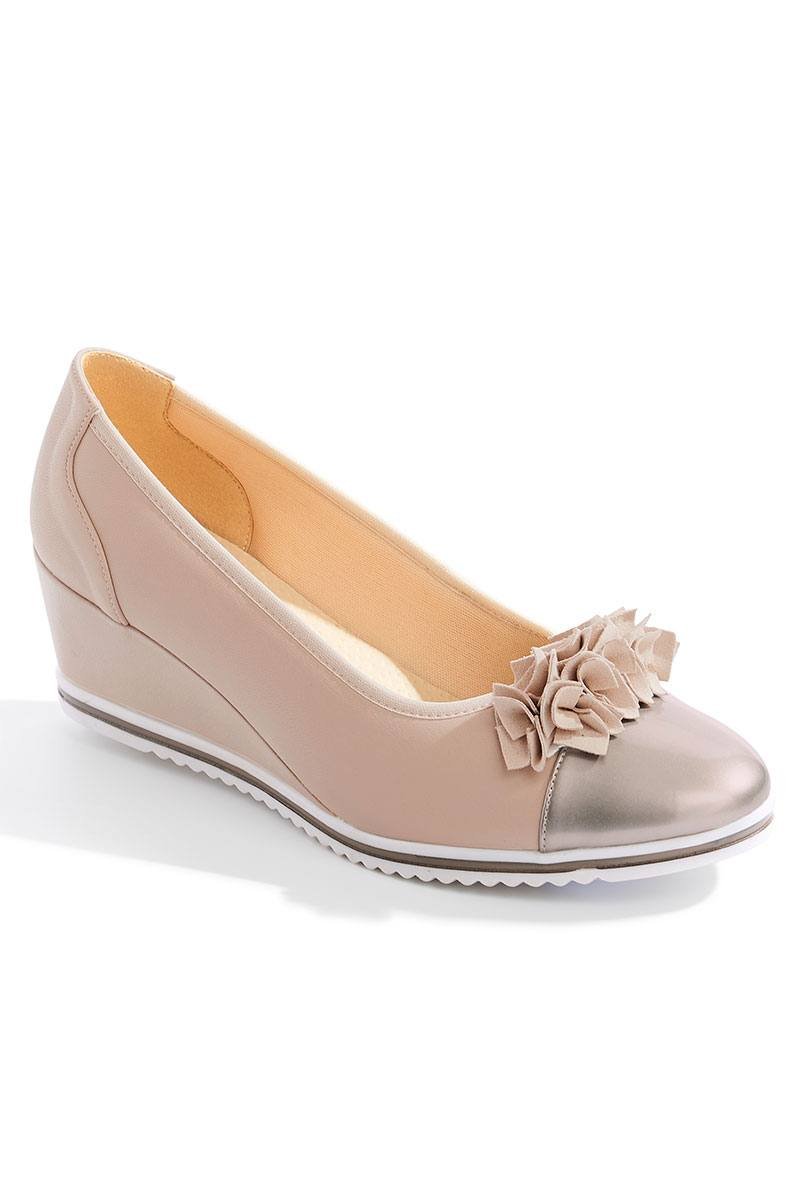 Scollatura_fantasia_con_punte_perlate_Beige_FA1_slim