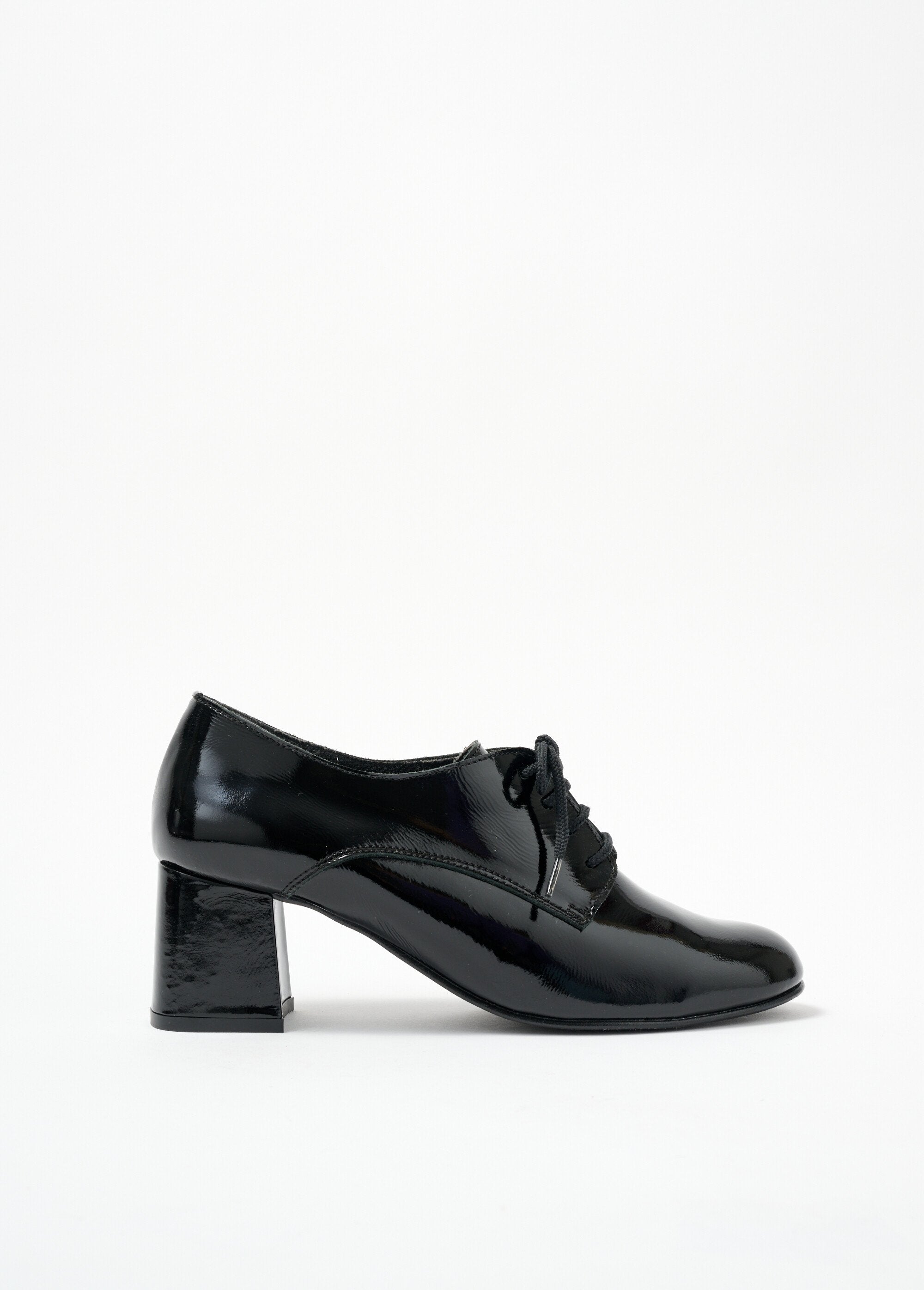 Ballerine_stringate_in_vernice_con_tacco_largo_e_confortevole_Vernis_noir_DR1_slim
