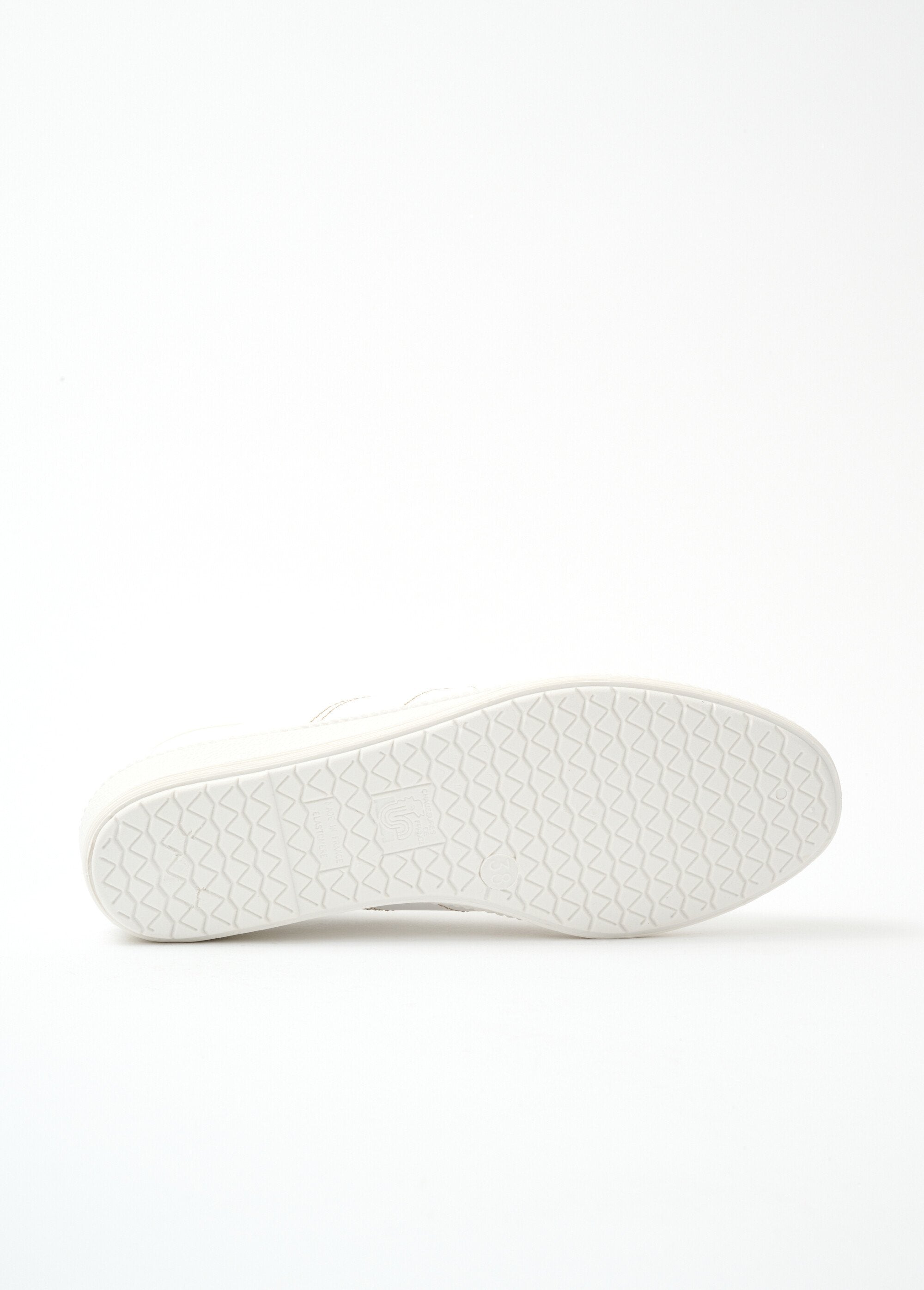 Derbies_allacciate_in_pelle_di_larghezza_confortevole_Bianco_UN1_slim