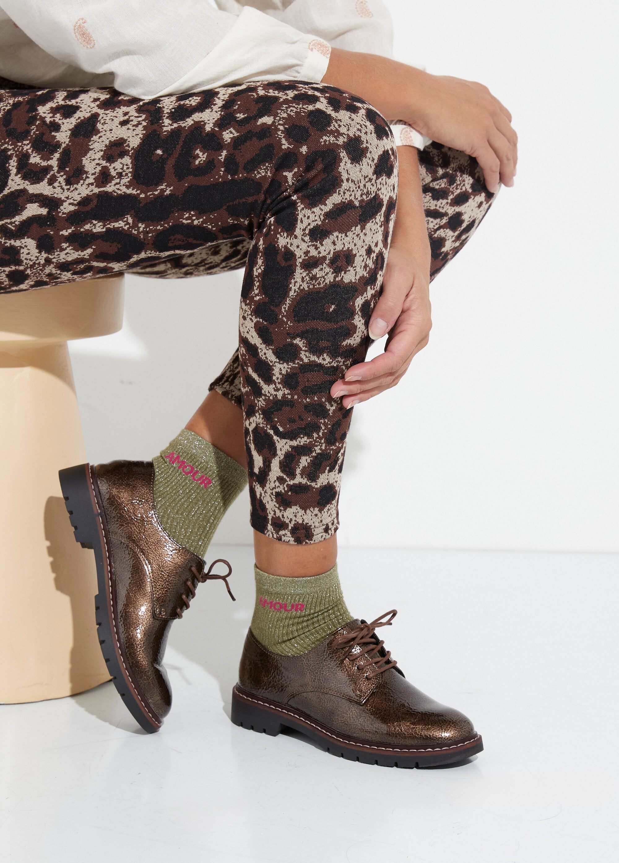 Derby_di_tendenza_in_vernice_con_lacci_Bronze_SF1_slim