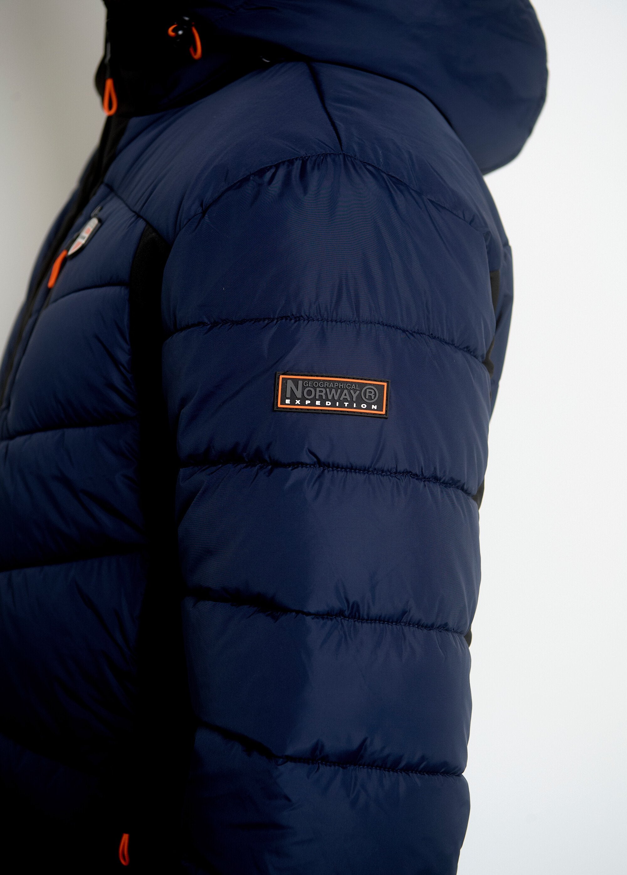 Calda_giacca_con_cappuccio_con_dettagli_fluorescenti_Marine_DE4_slim