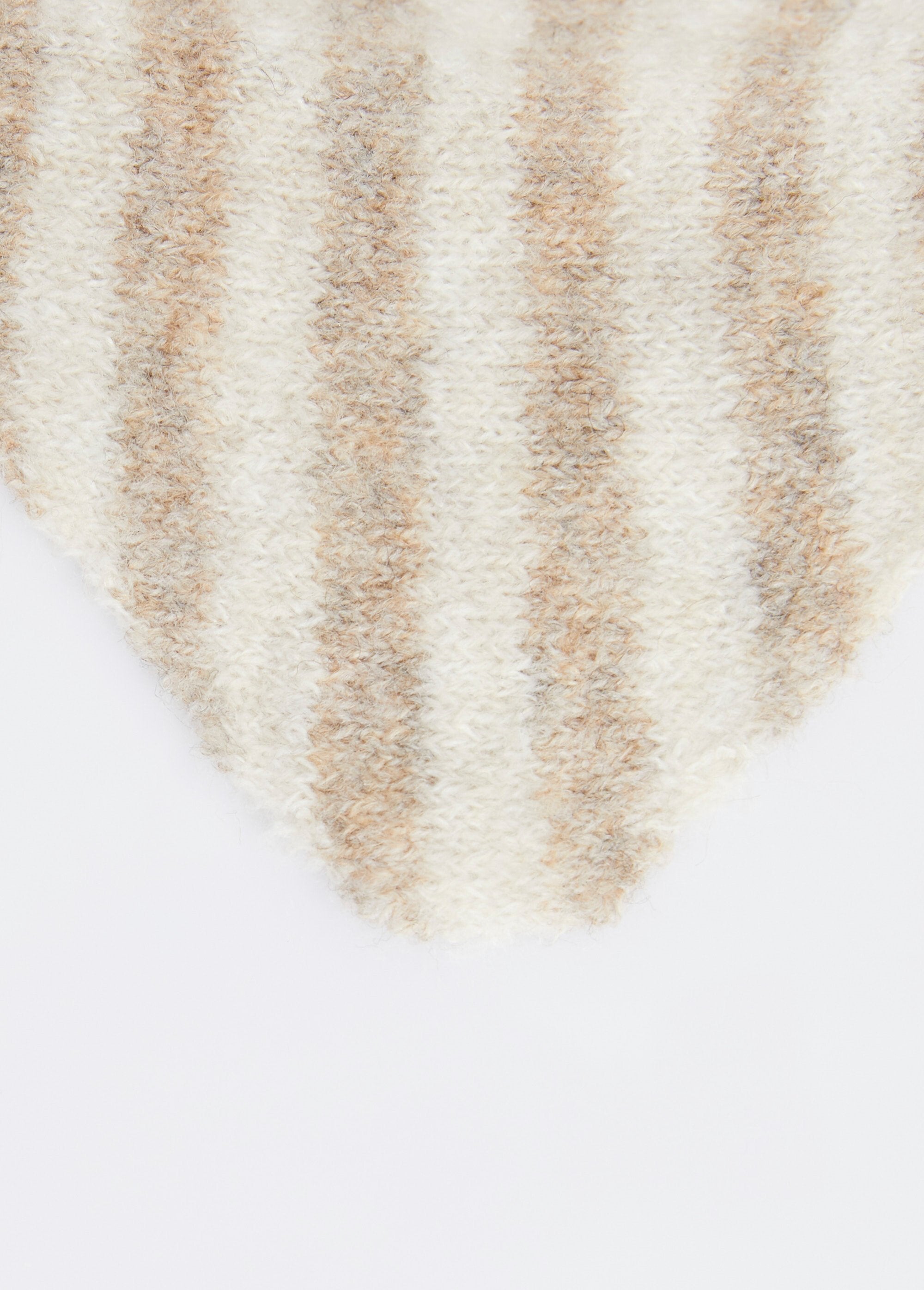 Sciarpa_triangolare_a_righe,_con_lana_Taupe_DE1_slim