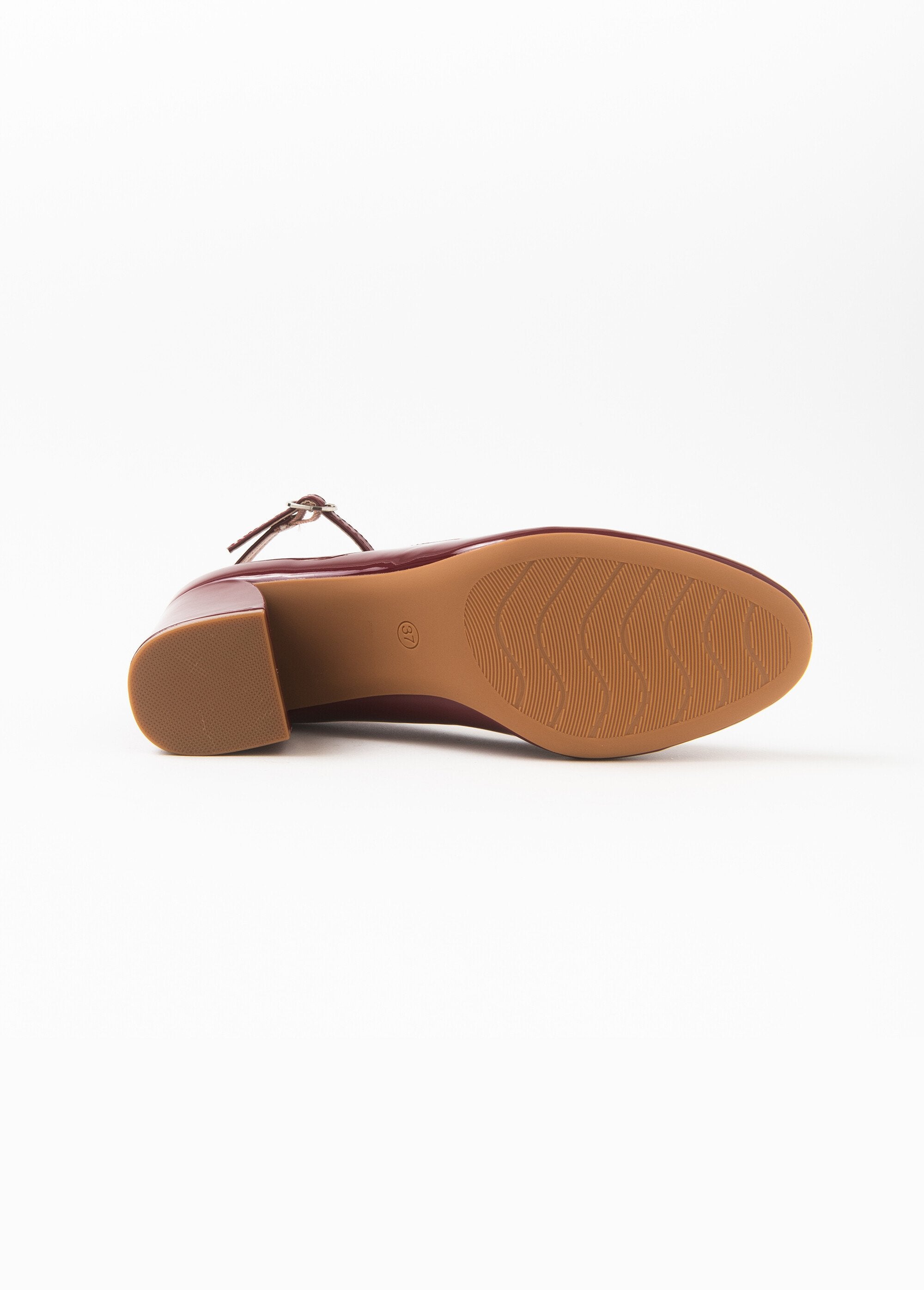 Décolleté_in_vernice_con_cinturino_alla_caviglia_Vernis_bordeaux_UN1_slim