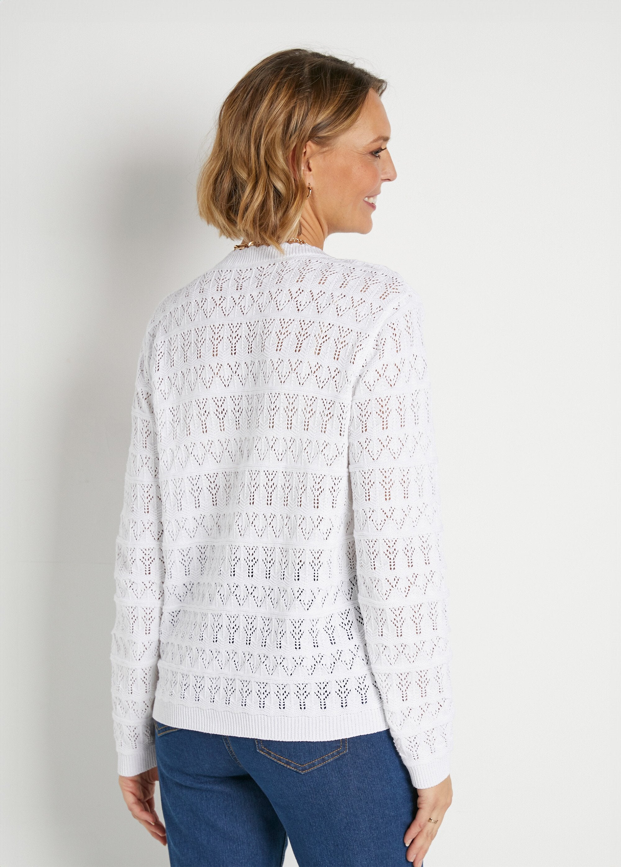 Cardigan_traforato_con_scollo_a_V_e_bottoni_in_misto_cotone_Blanc_DO1_slim