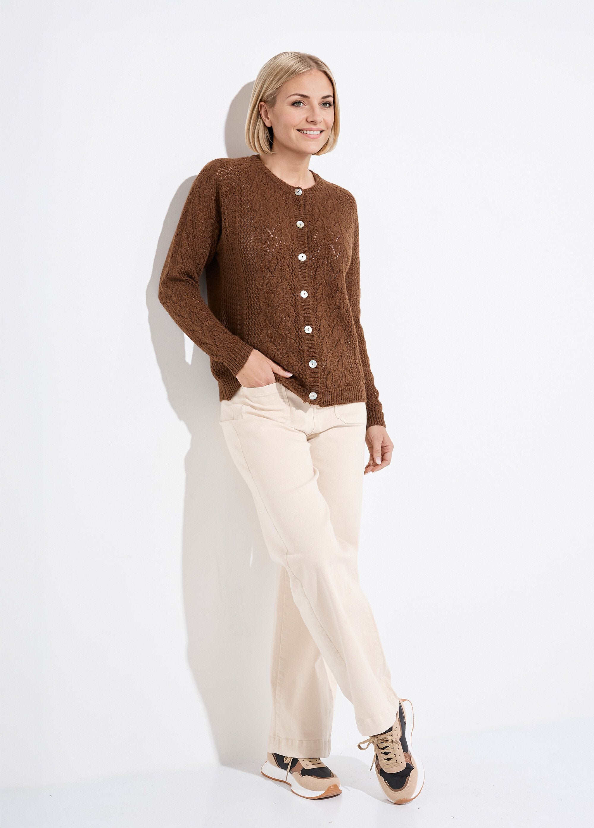 Cardigan_traforato_con_bottoni_in_lana_e_cashmere_Noisette_SF1_slim