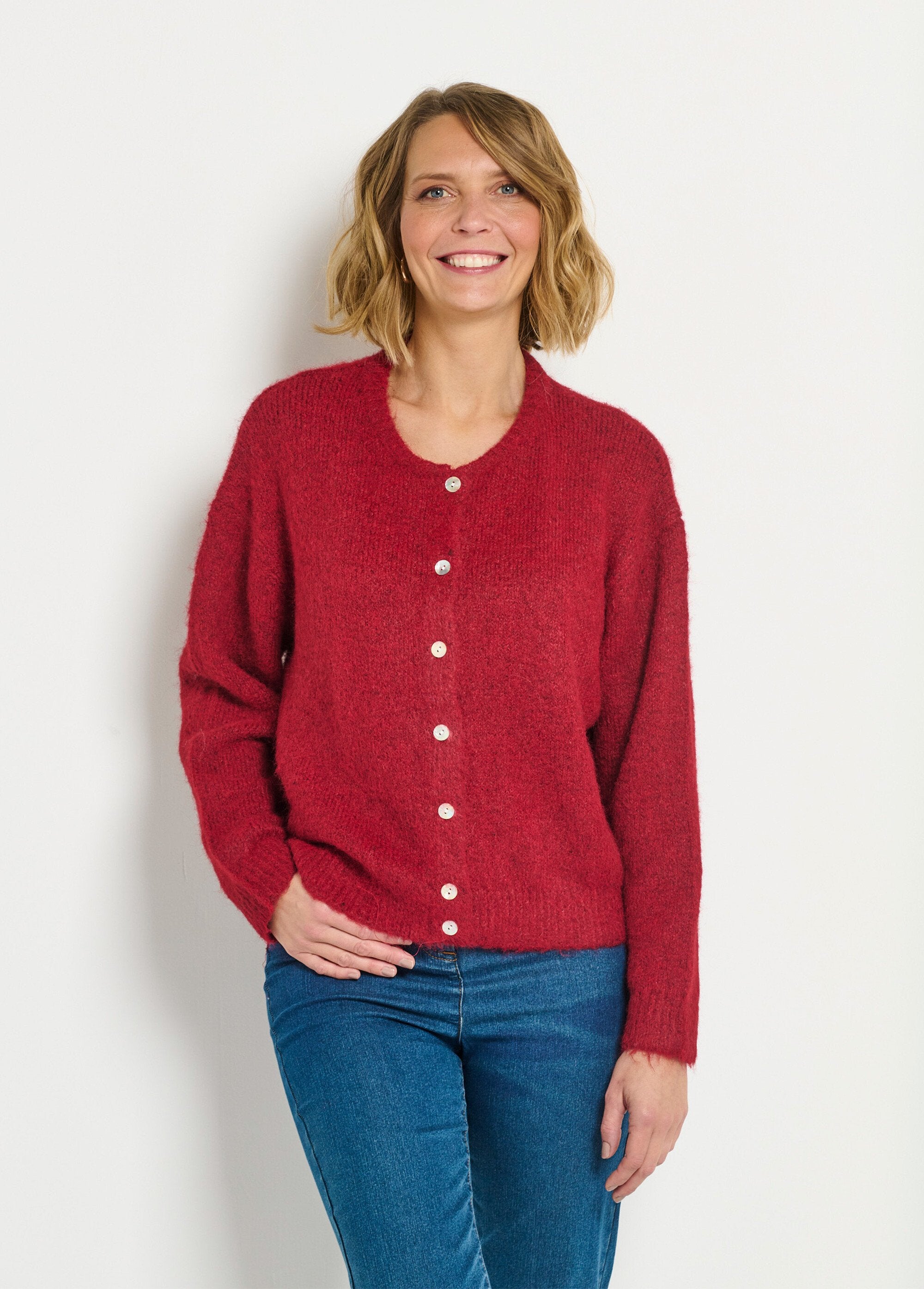 Caldo_cardigan_abbottonato_a_girocollo_in_lana_Bordeaux_FA1_slim