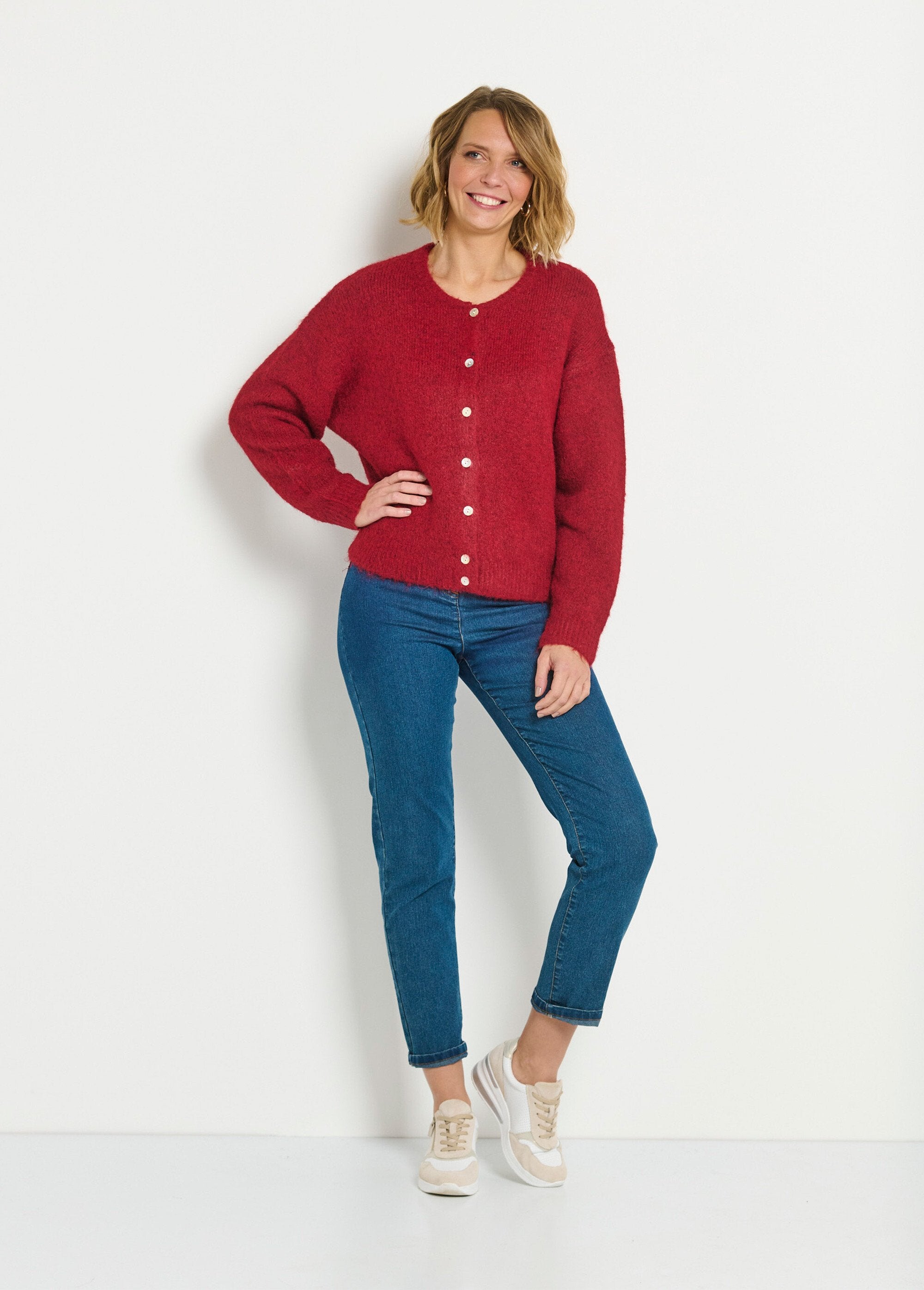 Caldo_cardigan_abbottonato_a_girocollo_in_lana_Bordeaux_SF1_slim